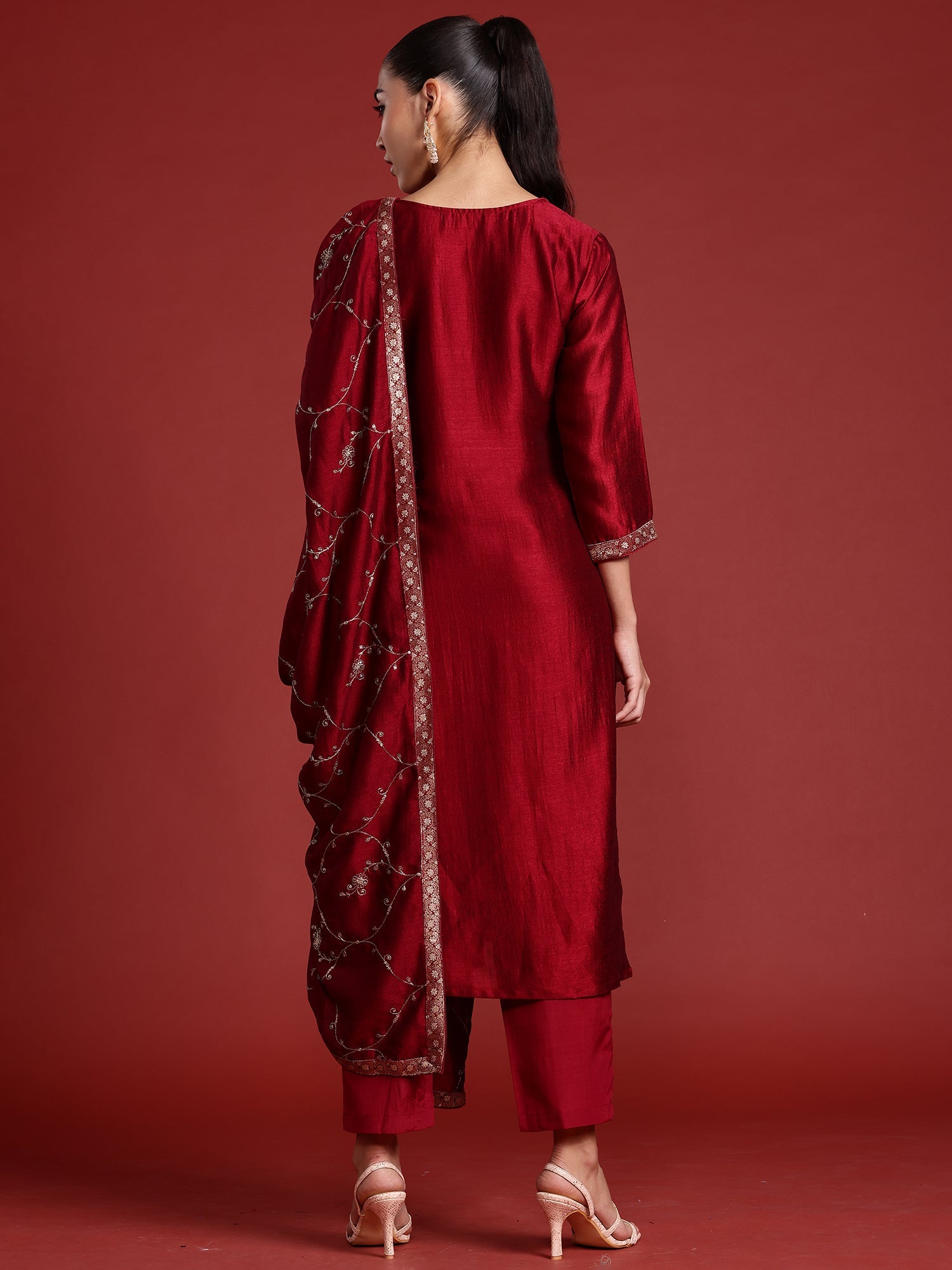 Women's Maroon Silk Blend Kurta Set - Taantav