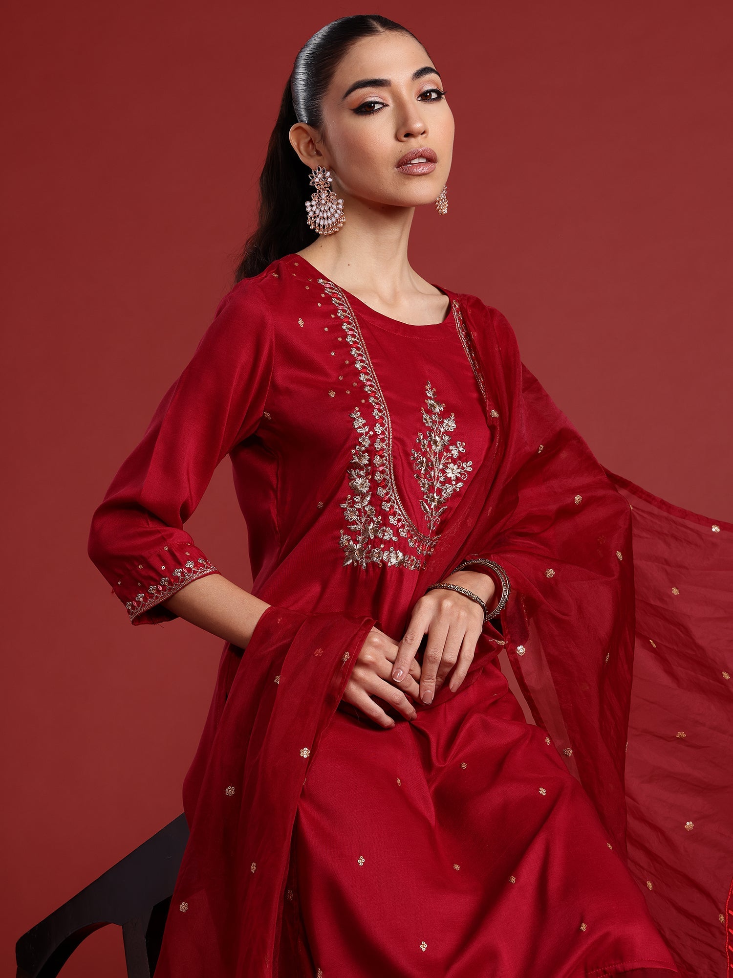 Women's Maroon Silk Blend Kurta Set - Taantav