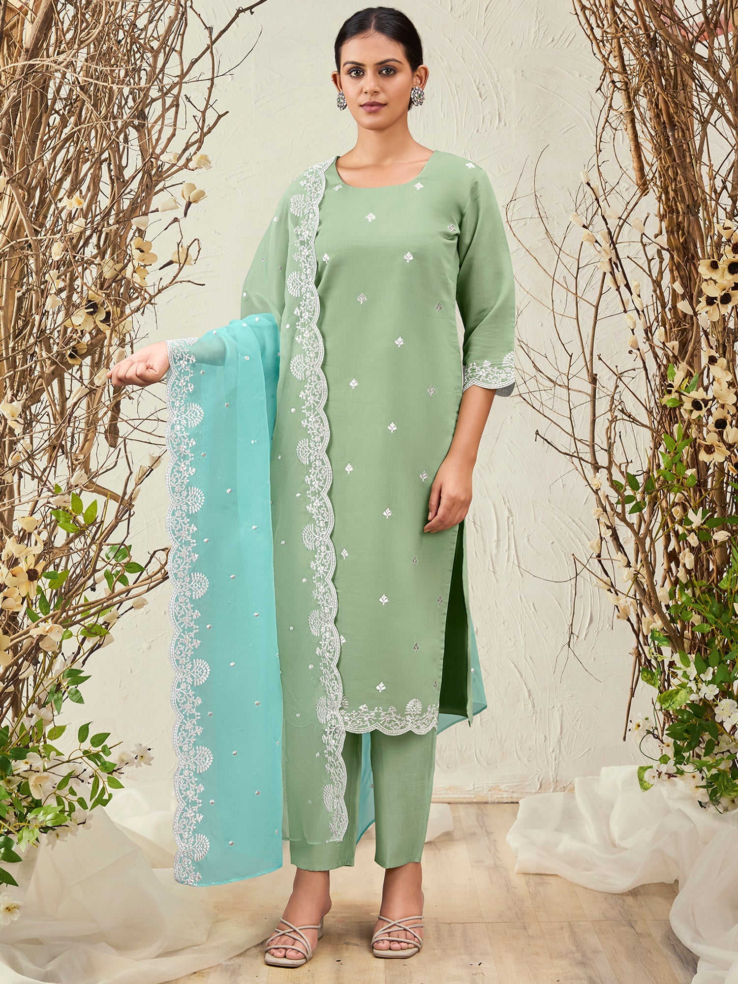 Women's Sea Green Silk Blend Kurta Set - Taantav