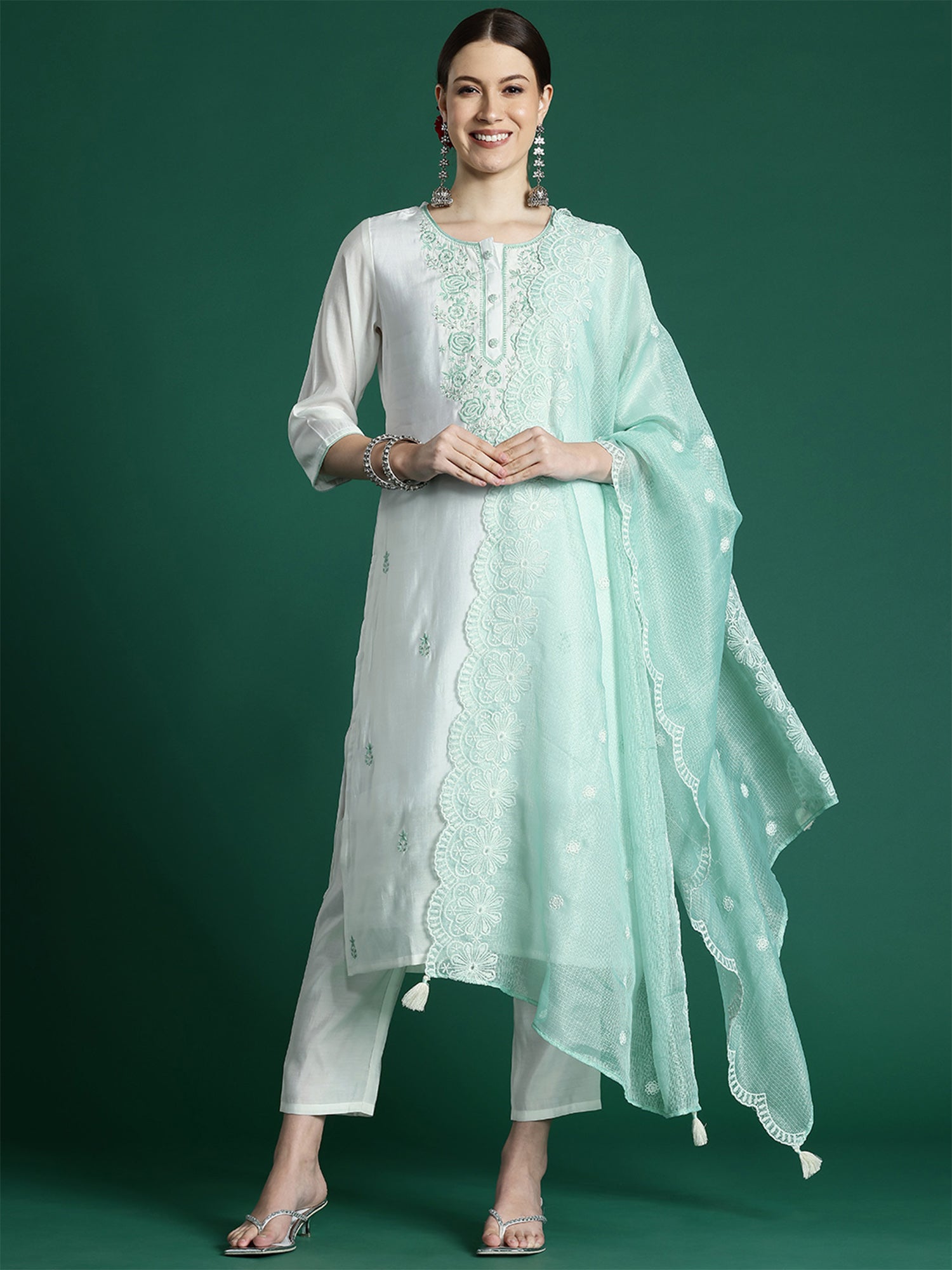 Women's White Silk Blend Kurta Set - Taantav