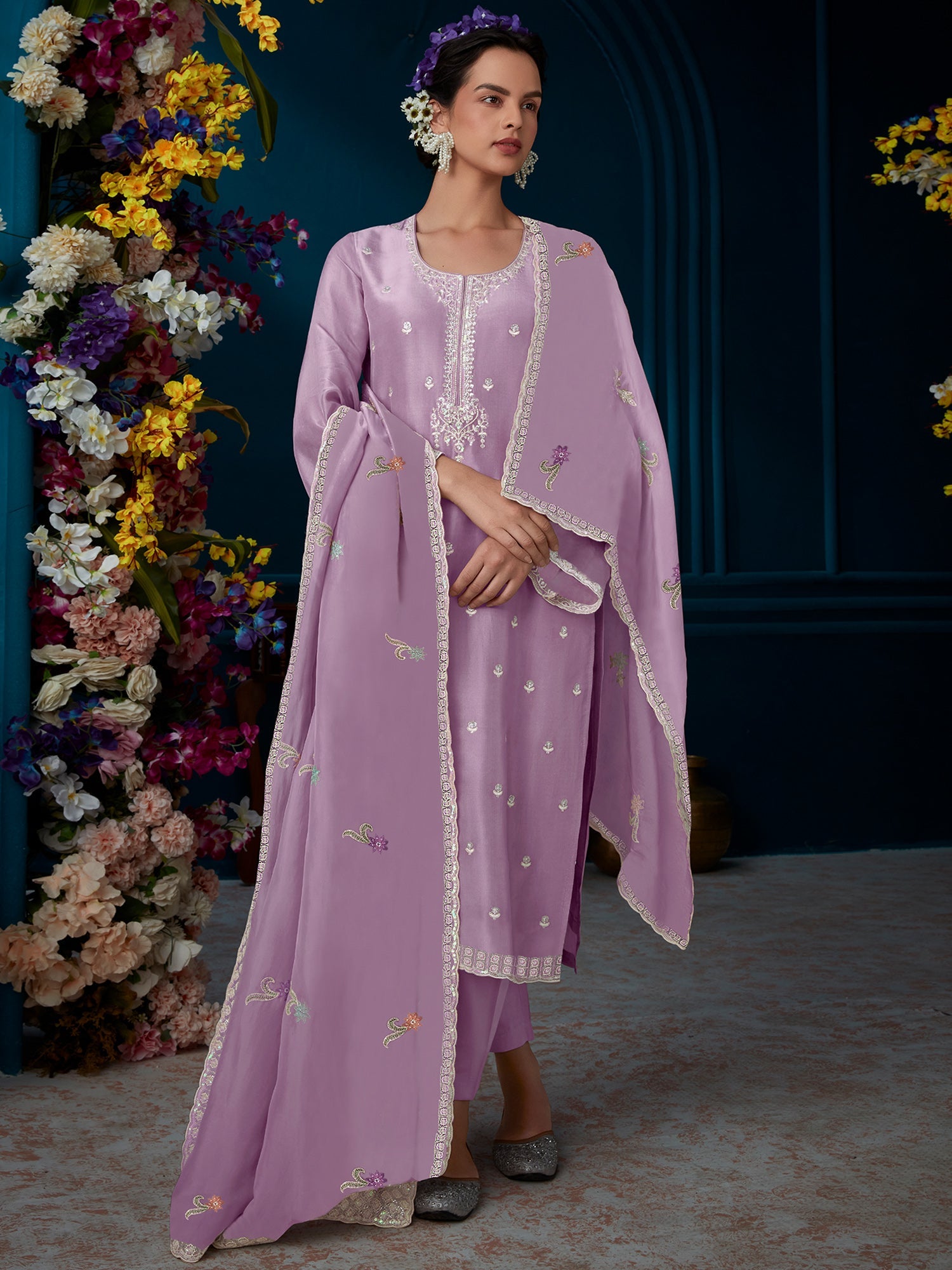 Women's Lavender Silk Blend Kurta Set - Taantav