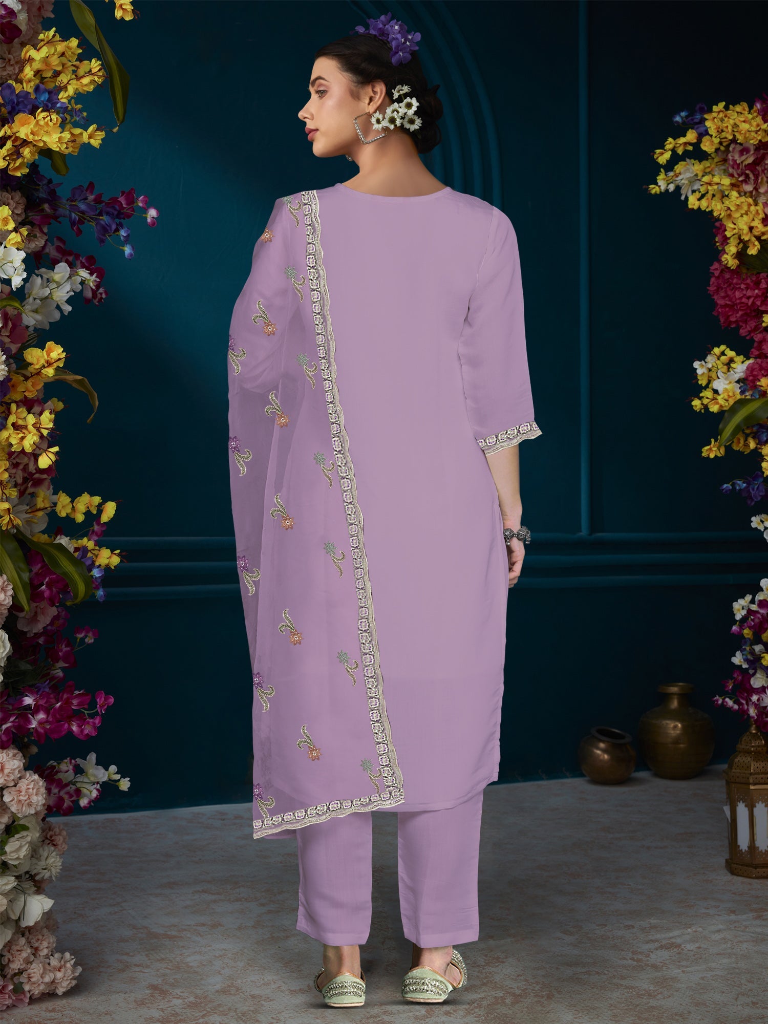 Women's Lavender Silk Blend Kurta Set - Taantav