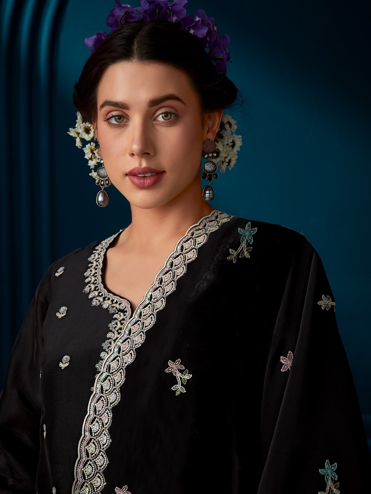 Women's Black Silk Blend Kurta Set - Taantav