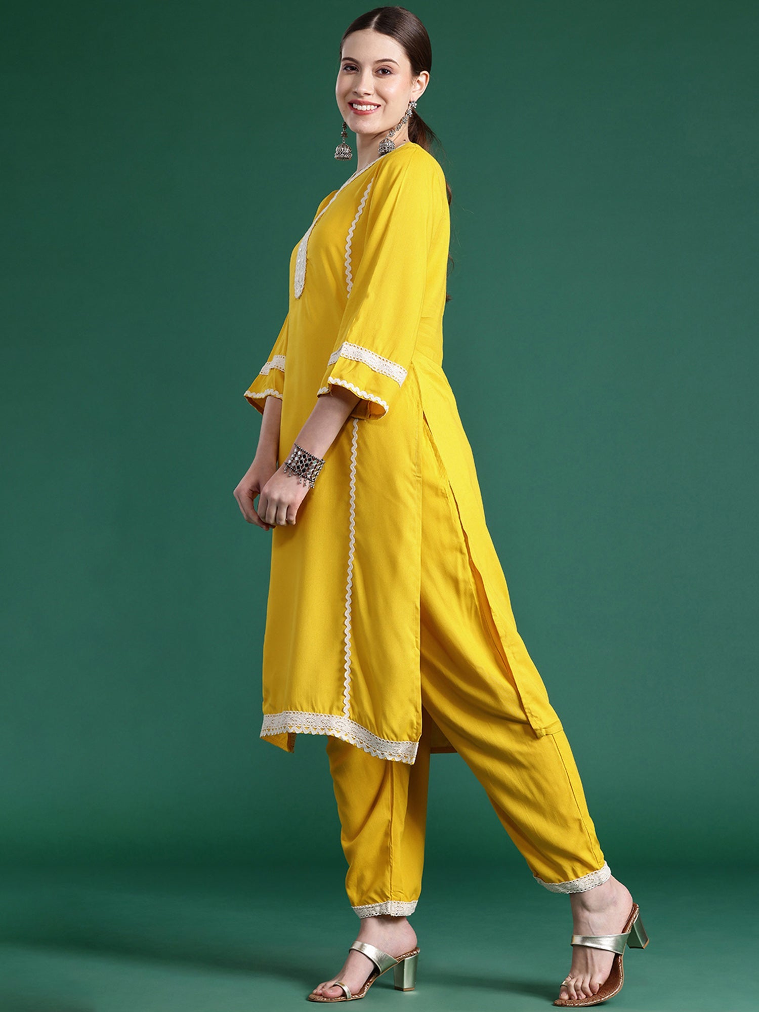 Women's Yellow Viscose Rayon Kurta Set - Taantav