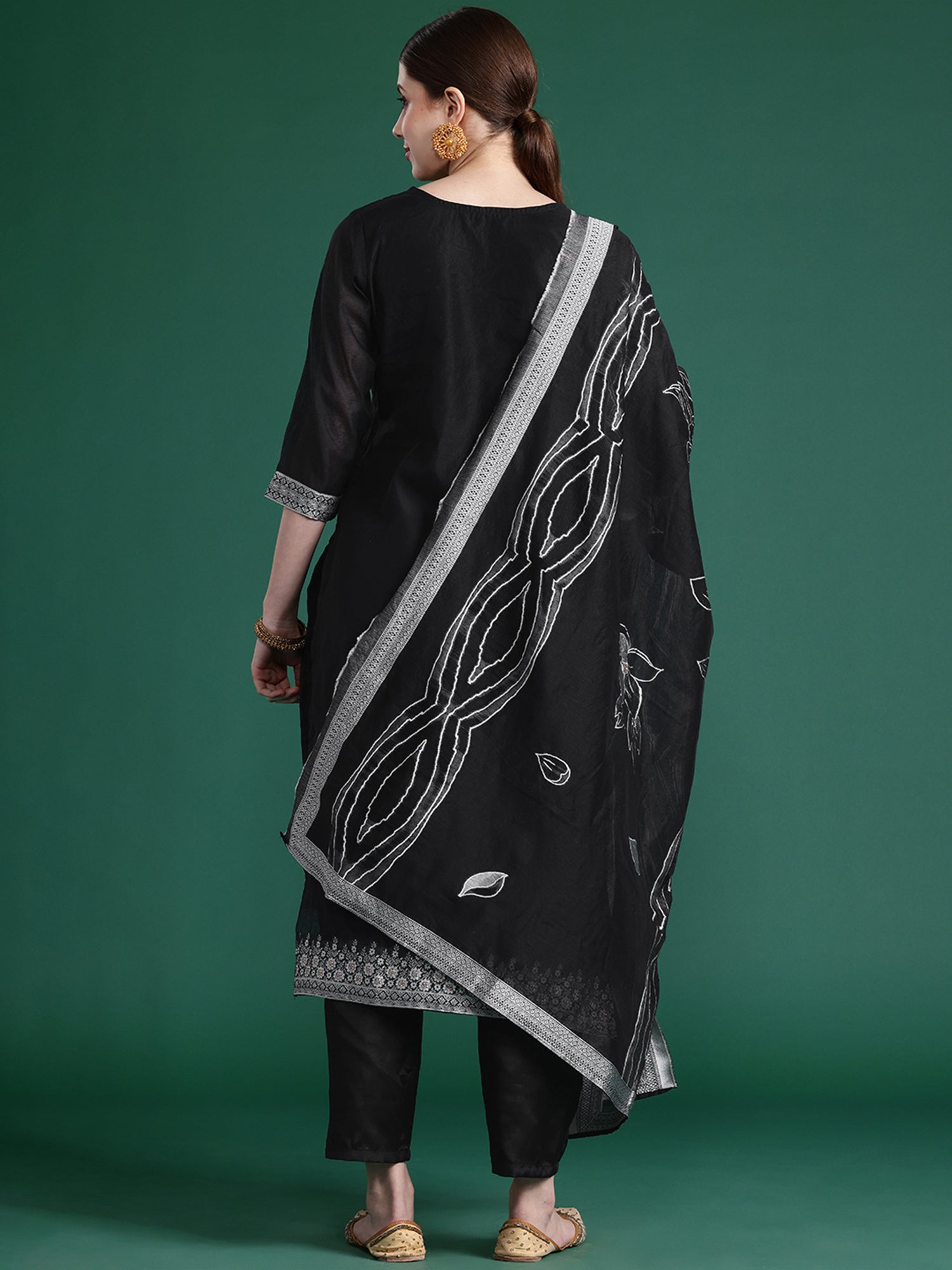 Women's Black Silk Blend Kurta Set - Taantav