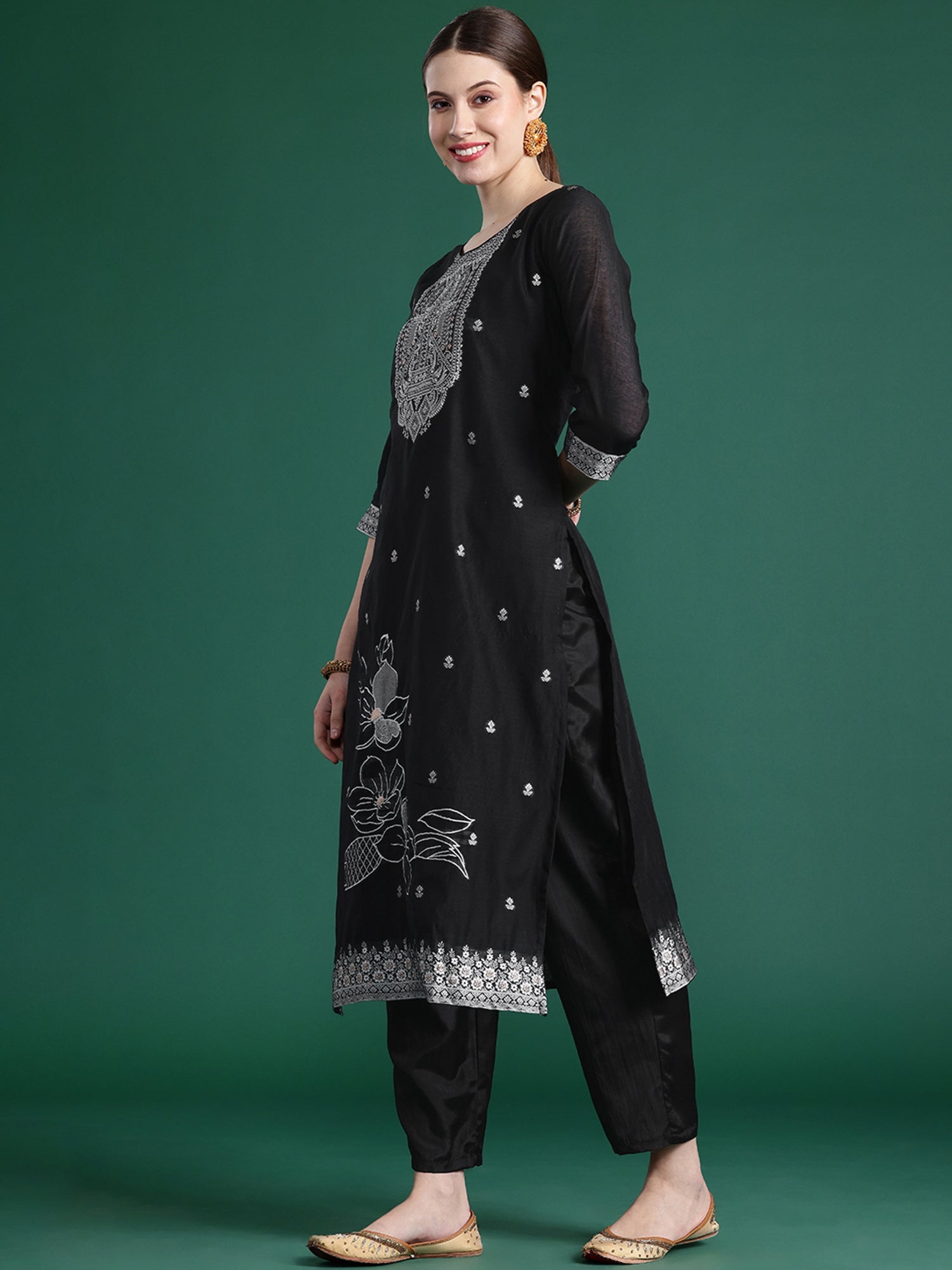 Women's Black Silk Blend Kurta Set - Taantav