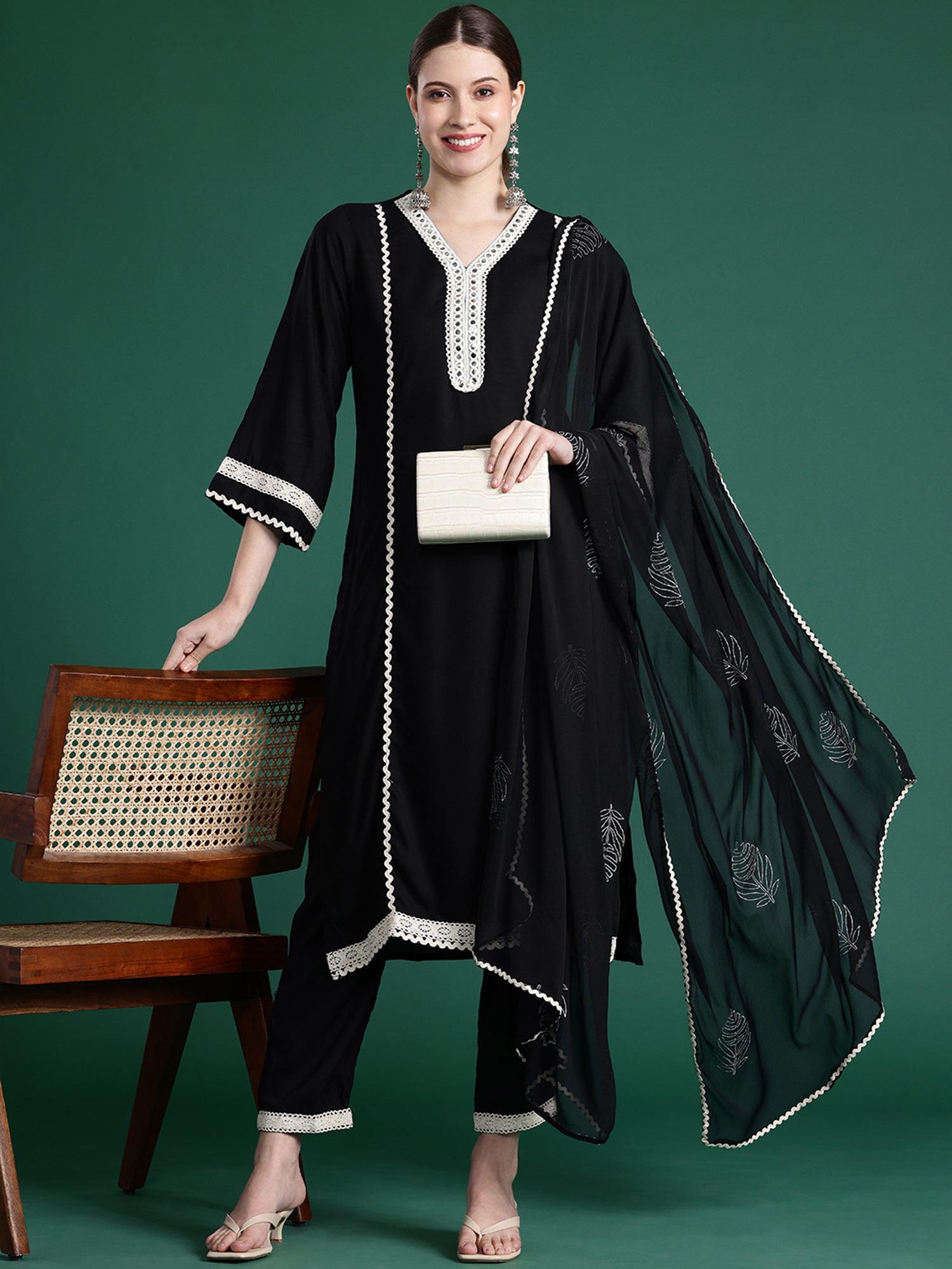 Women's Black Viscose Rayon Kurta Set - Taantav