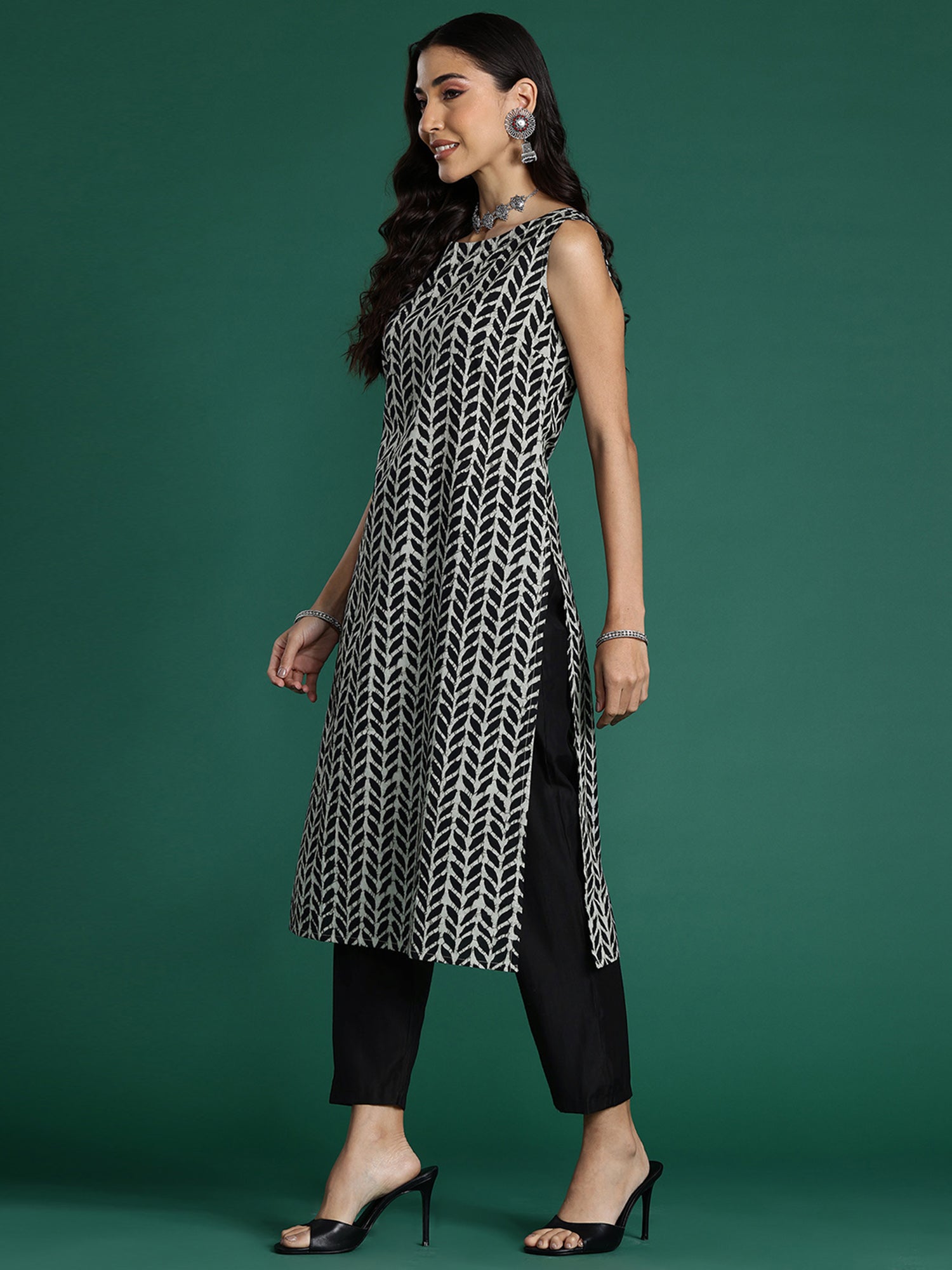 Women's Black Cotton Kurta - Taantav