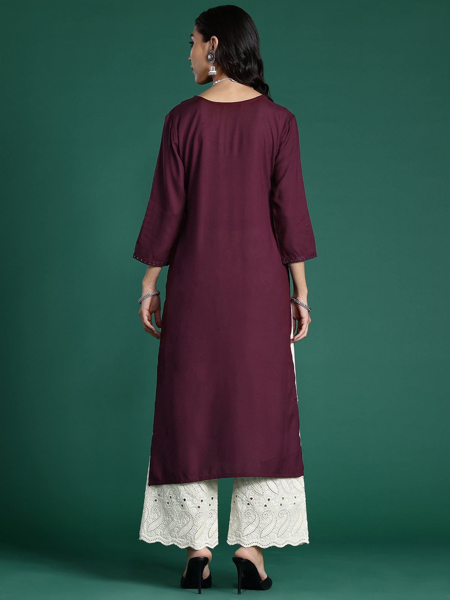 Women's Burgundy Viscose Rayon Kurta - Taantav