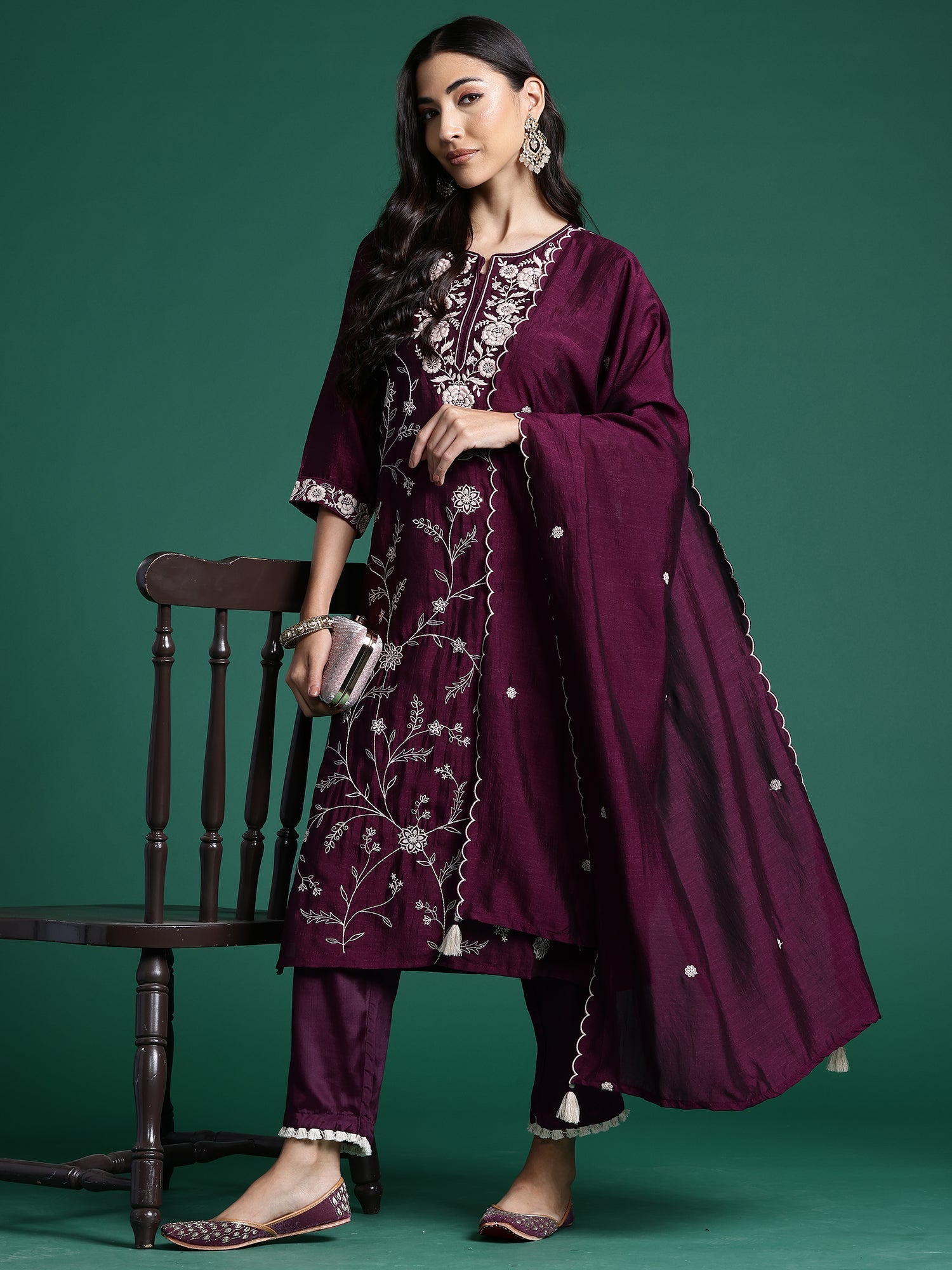 Women's Burgundy Silk Blend Kurta Set - Taantav