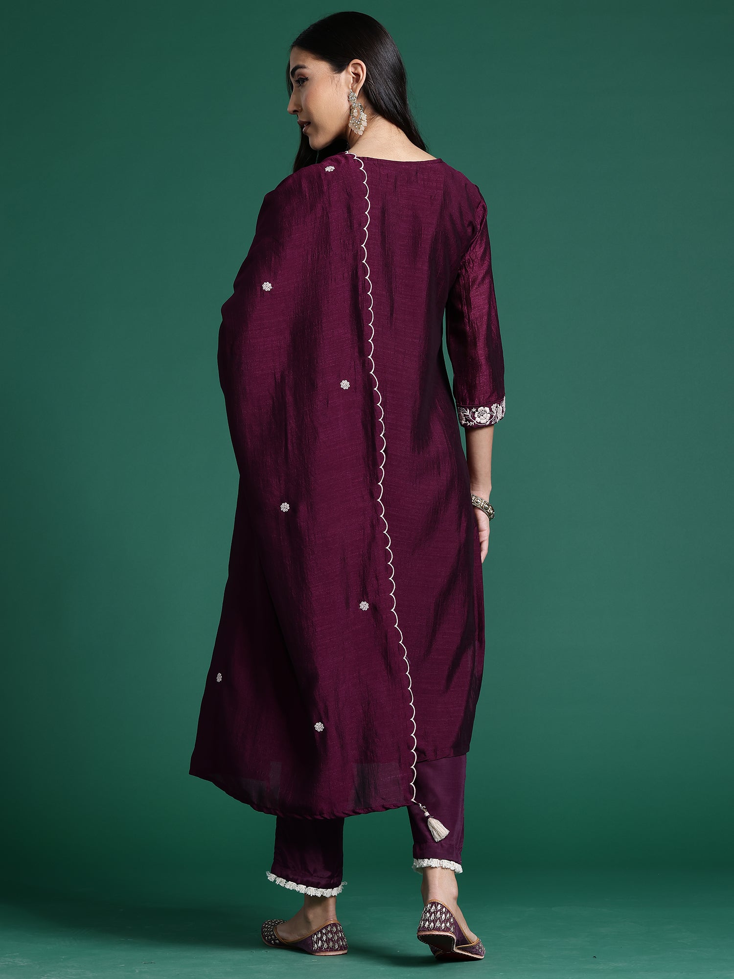 Women's Burgundy Silk Blend Kurta Set - Taantav