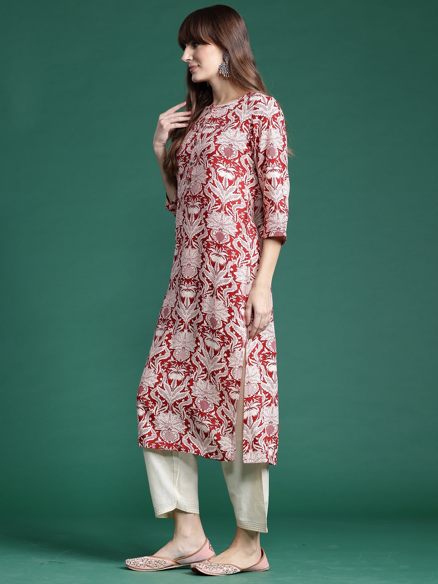 Women's Red Viscose Rayon Kurta - Taantav