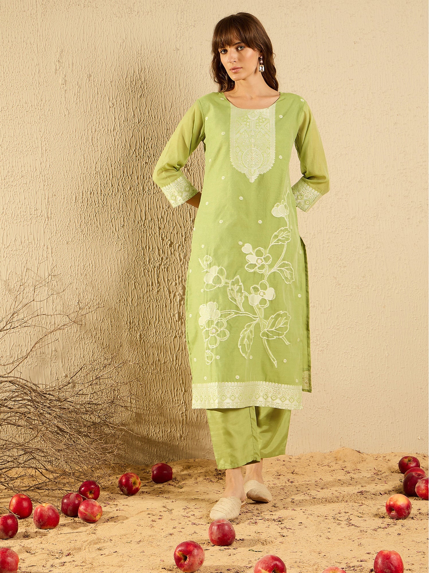 Women's Green Silk Blend Kurta Set - Taantav