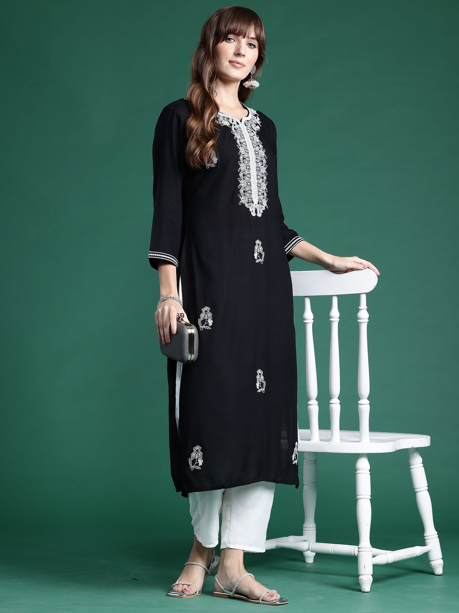 Women's Black Viscose Rayon Kurta - Taantav