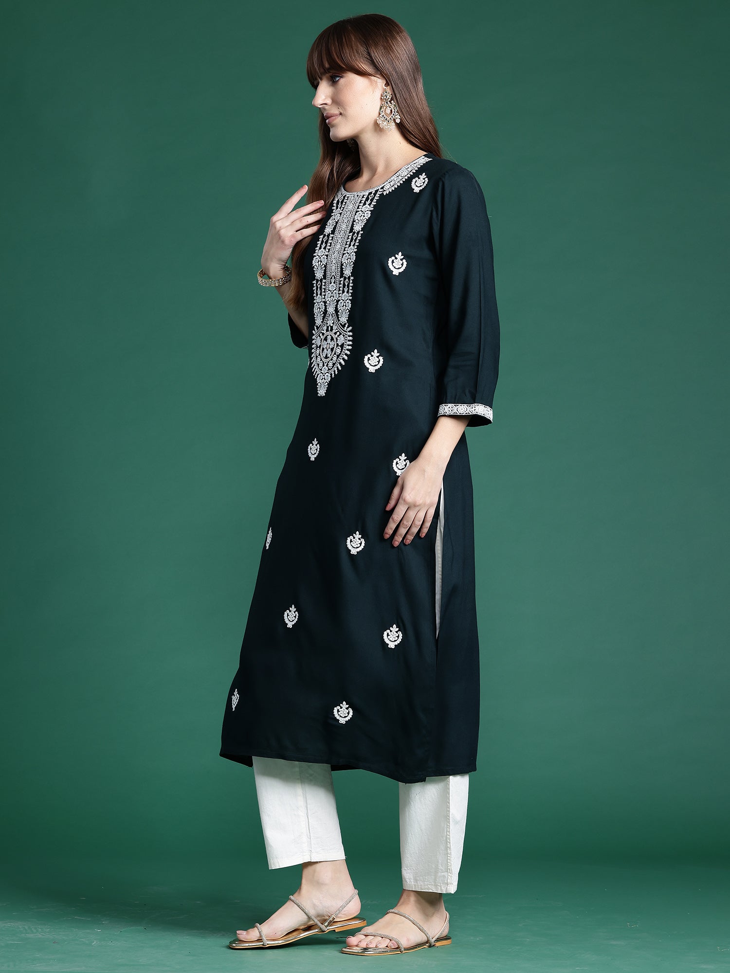 Women's Green Viscose Rayon Kurta - Taantav