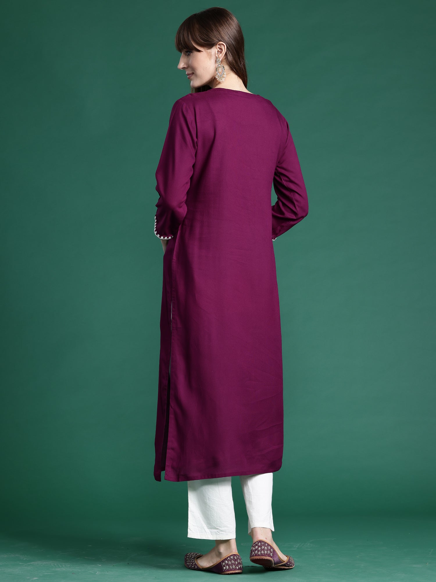 Women's Burgundy Viscose Rayon Kurta - Taantav