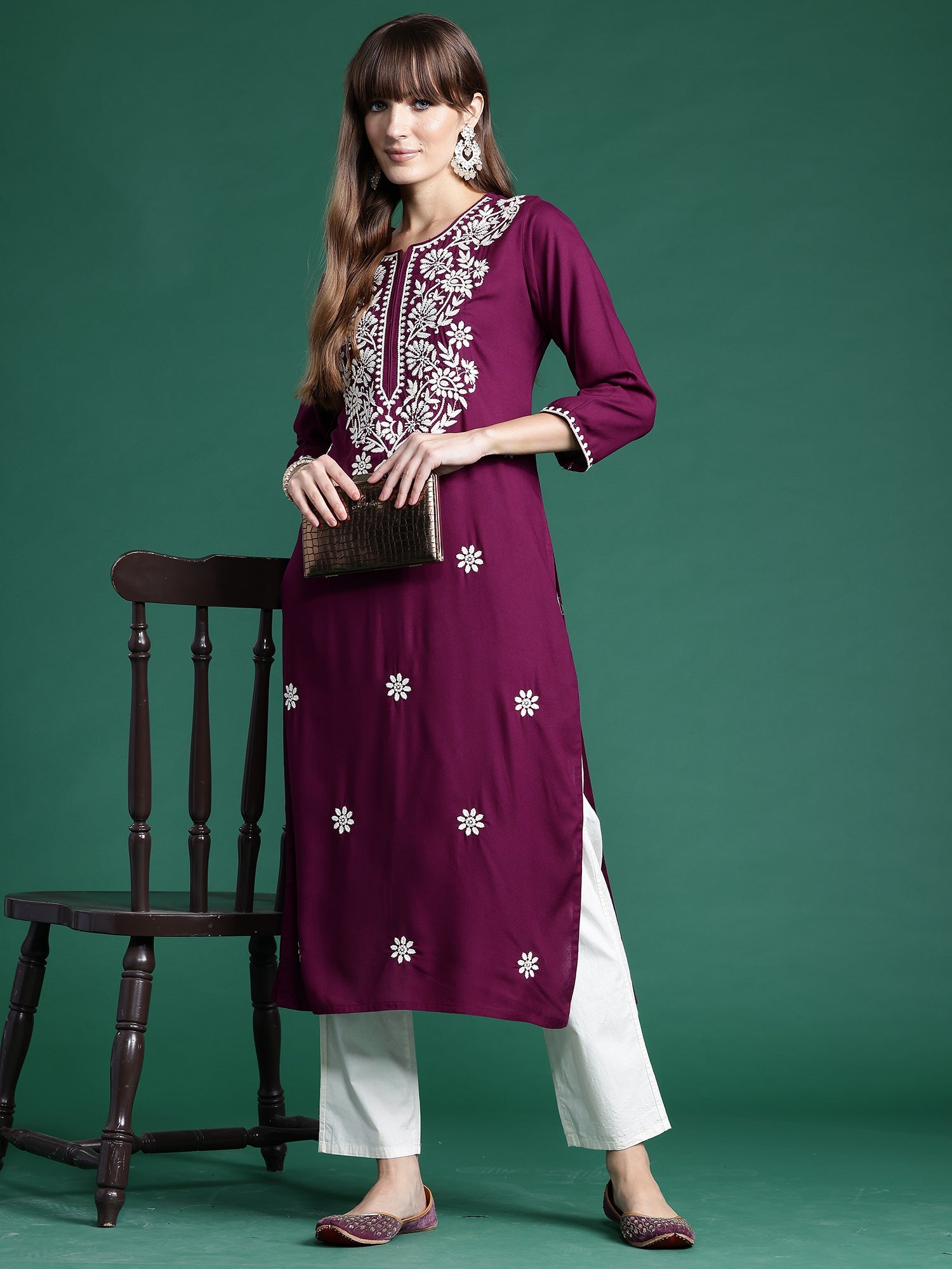 Women's Burgundy Viscose Rayon Kurta - Taantav