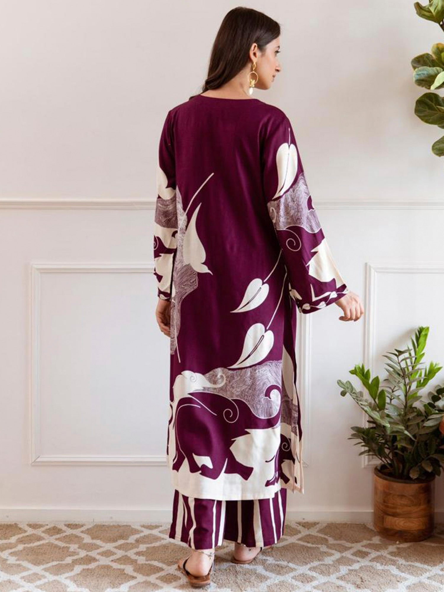 Women's Burgundy Viscose Rayon Kurta Set - Taantav