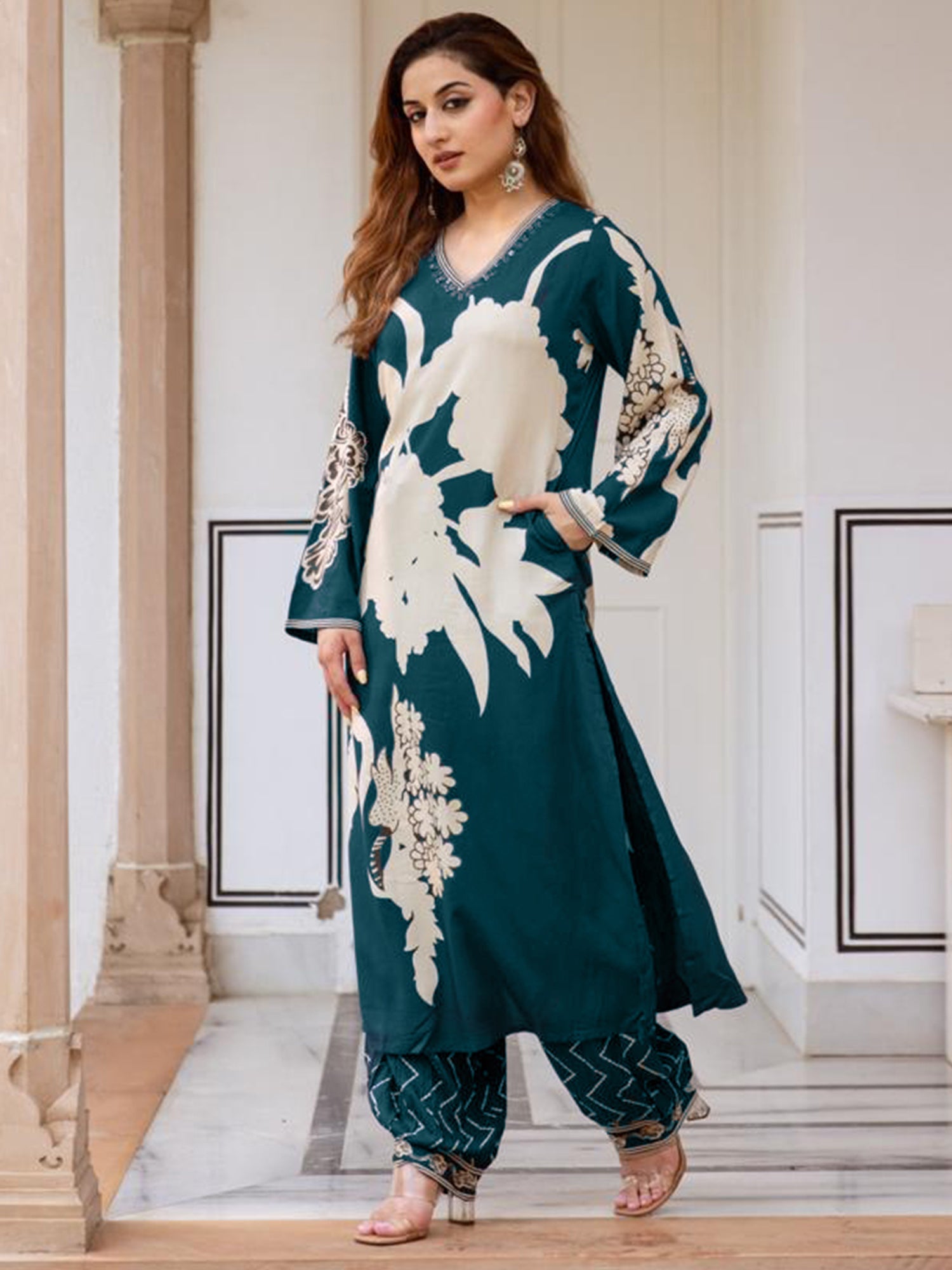 Women's Teal Viscose Rayon Kurta Set - Taantav