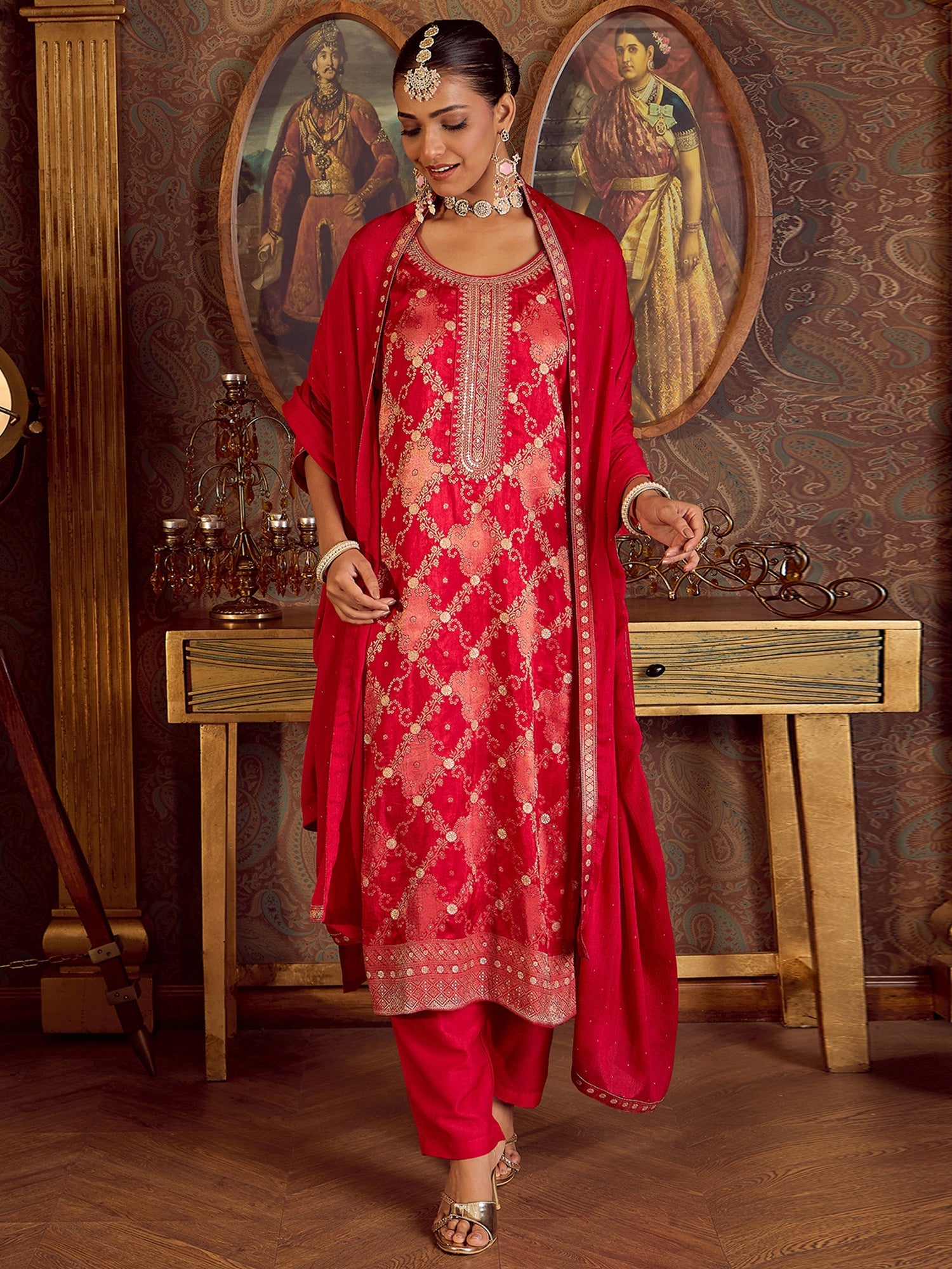 Women's Red Silk Blend Kurta Set - Taantav