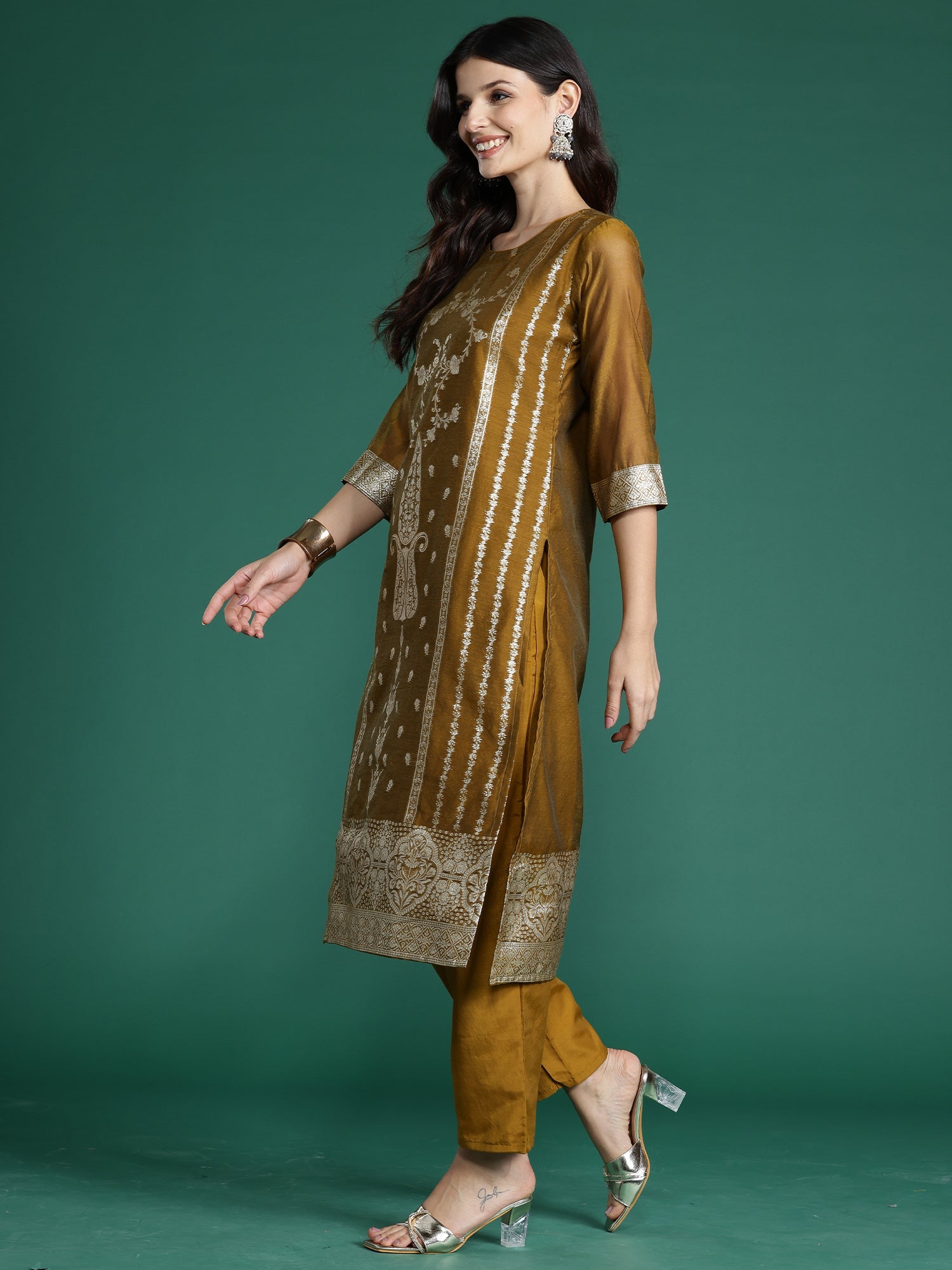 Women's Mustard Silk Blend Kurta Set - Taantav