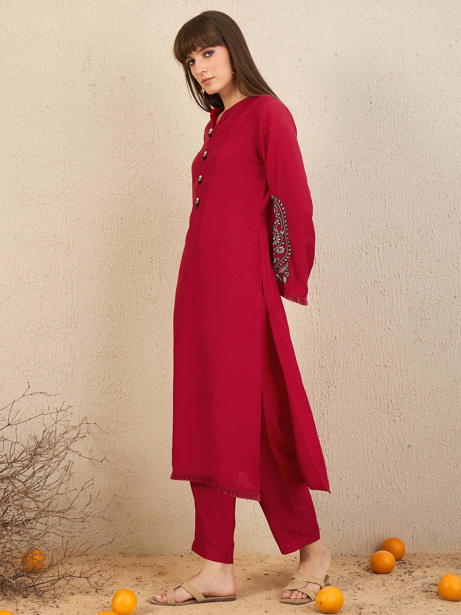 Women's Red Silk Blend Kurta Set - Taantav