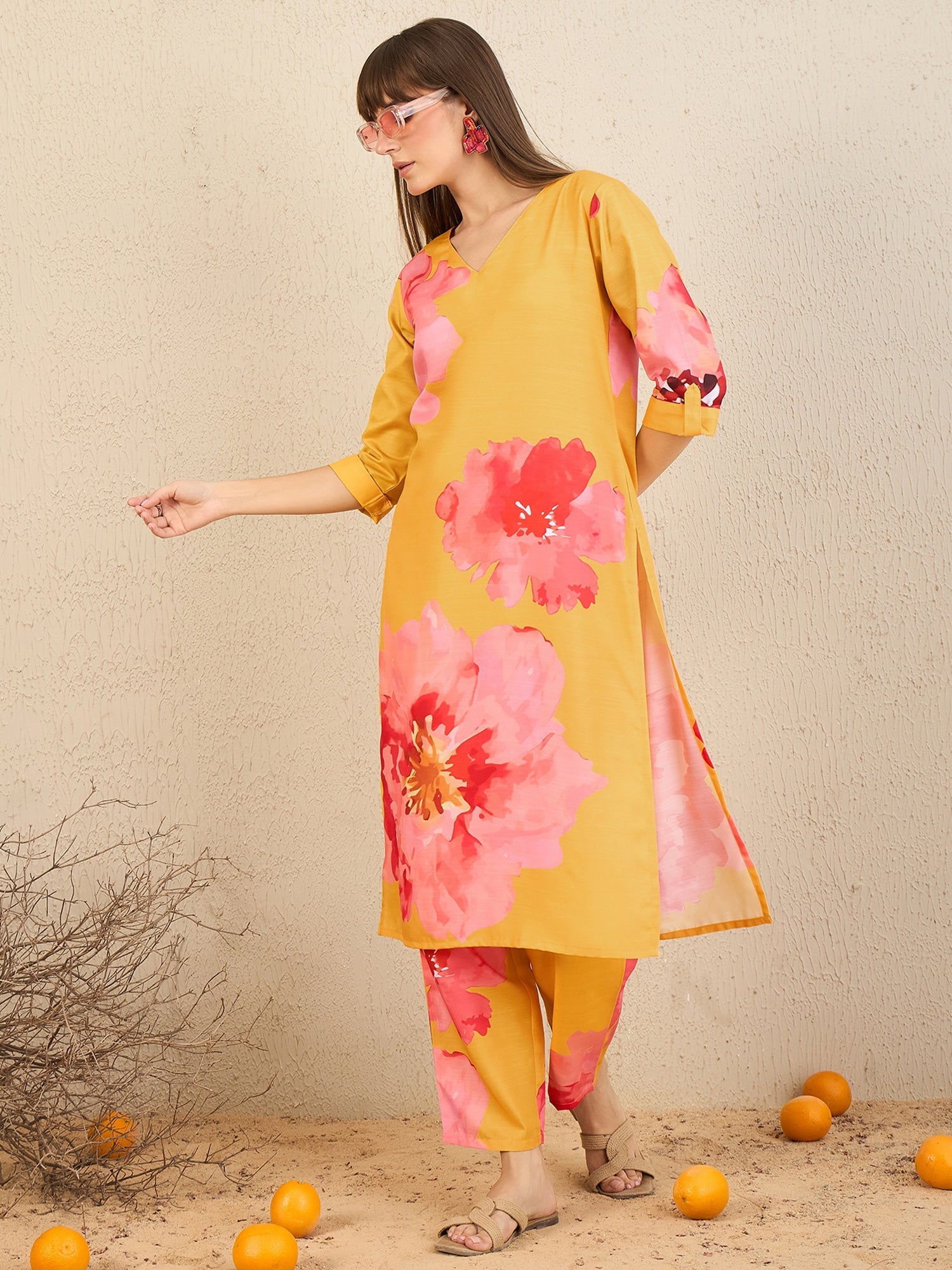 Women's Yellow Cotton Blend Kurta Set - Taantav