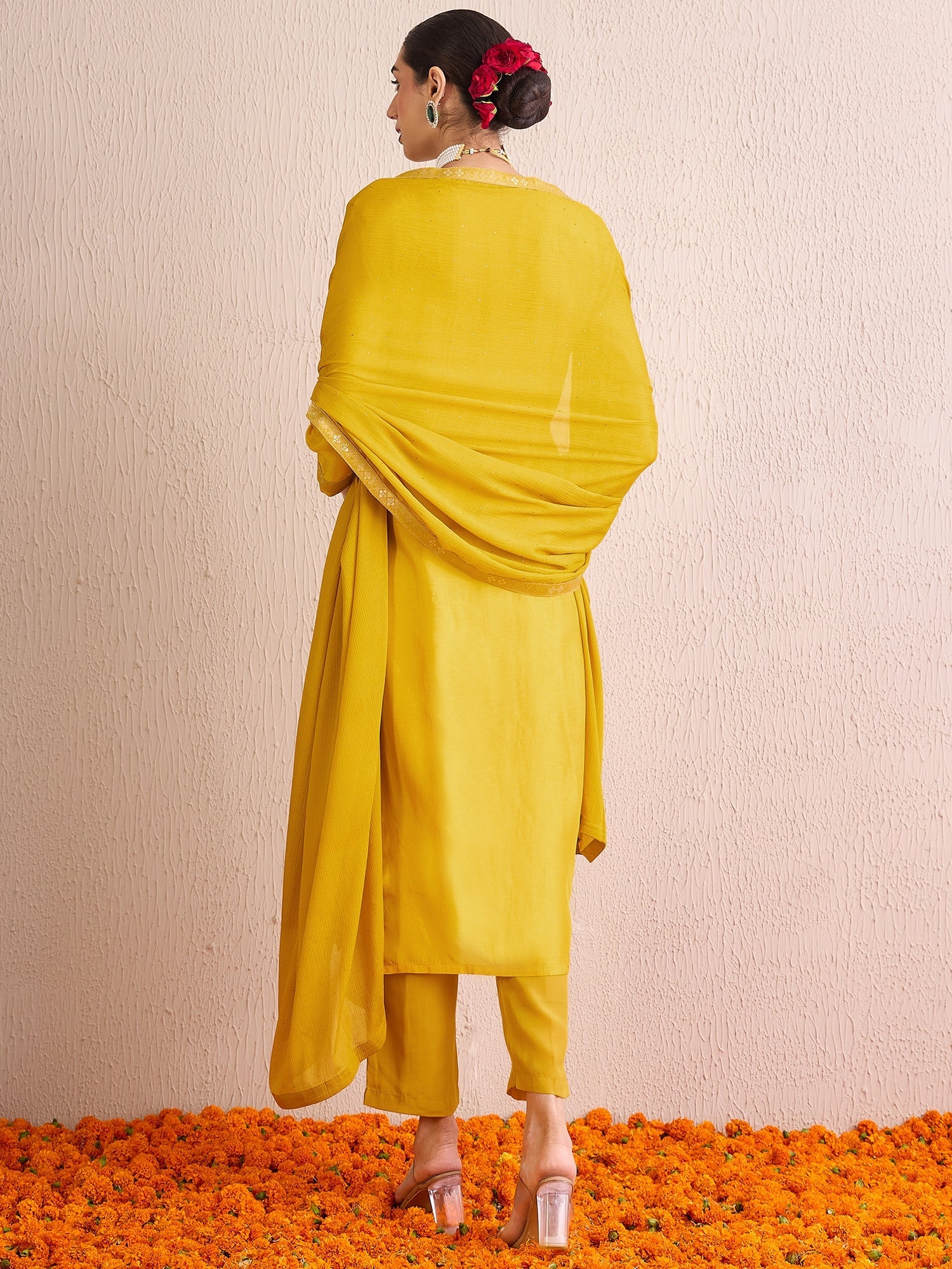 Women's Yellow Silk Blend Kurta Set - Taantav