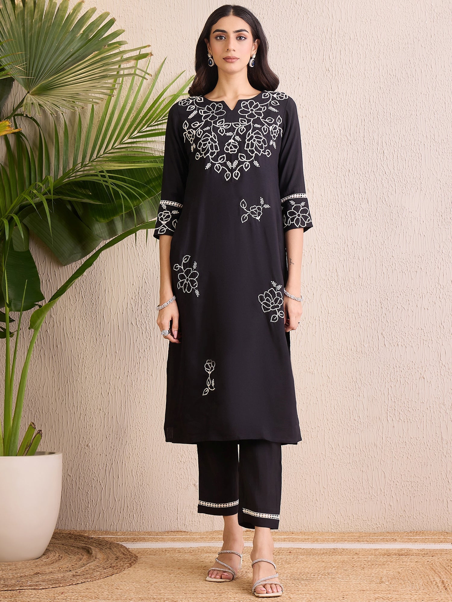 Women's Black Silk Blend Kurta Set - Taantav