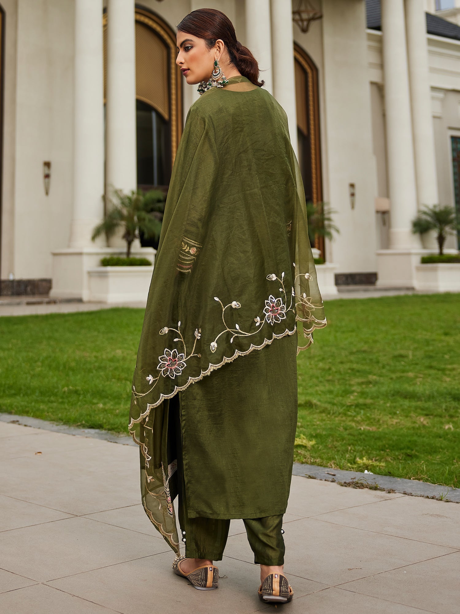 Women's Green Silk Blend Kurta Set - Taantav