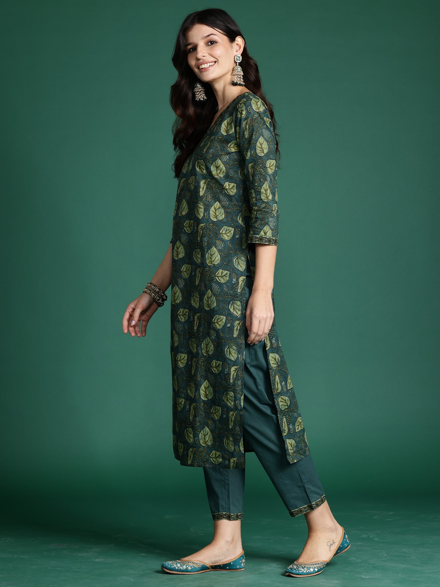 Women's Green Pure Cotton Kurta Set - Taantav