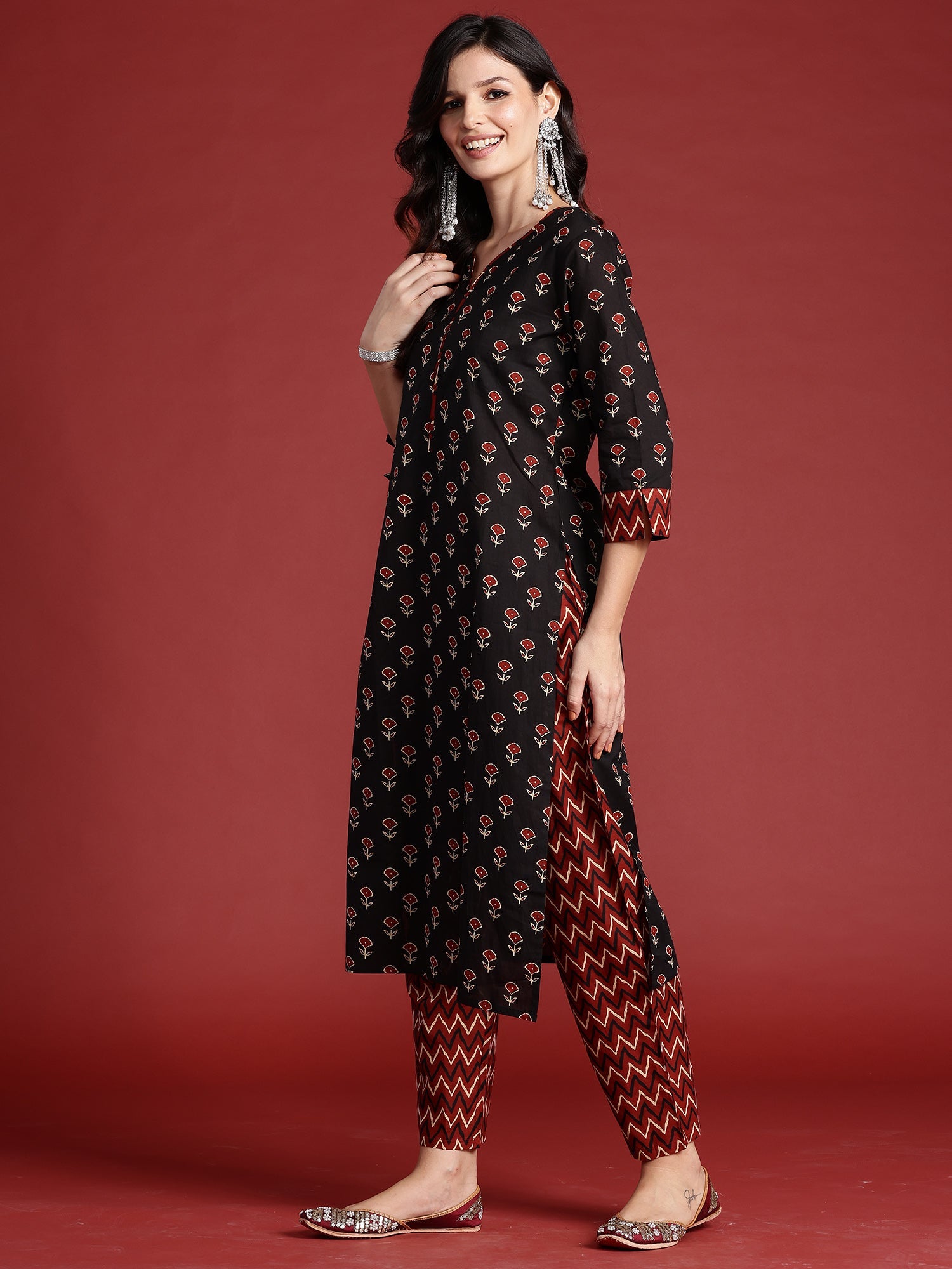 Women's Black Pure Cotton Kurta Set - Taantav