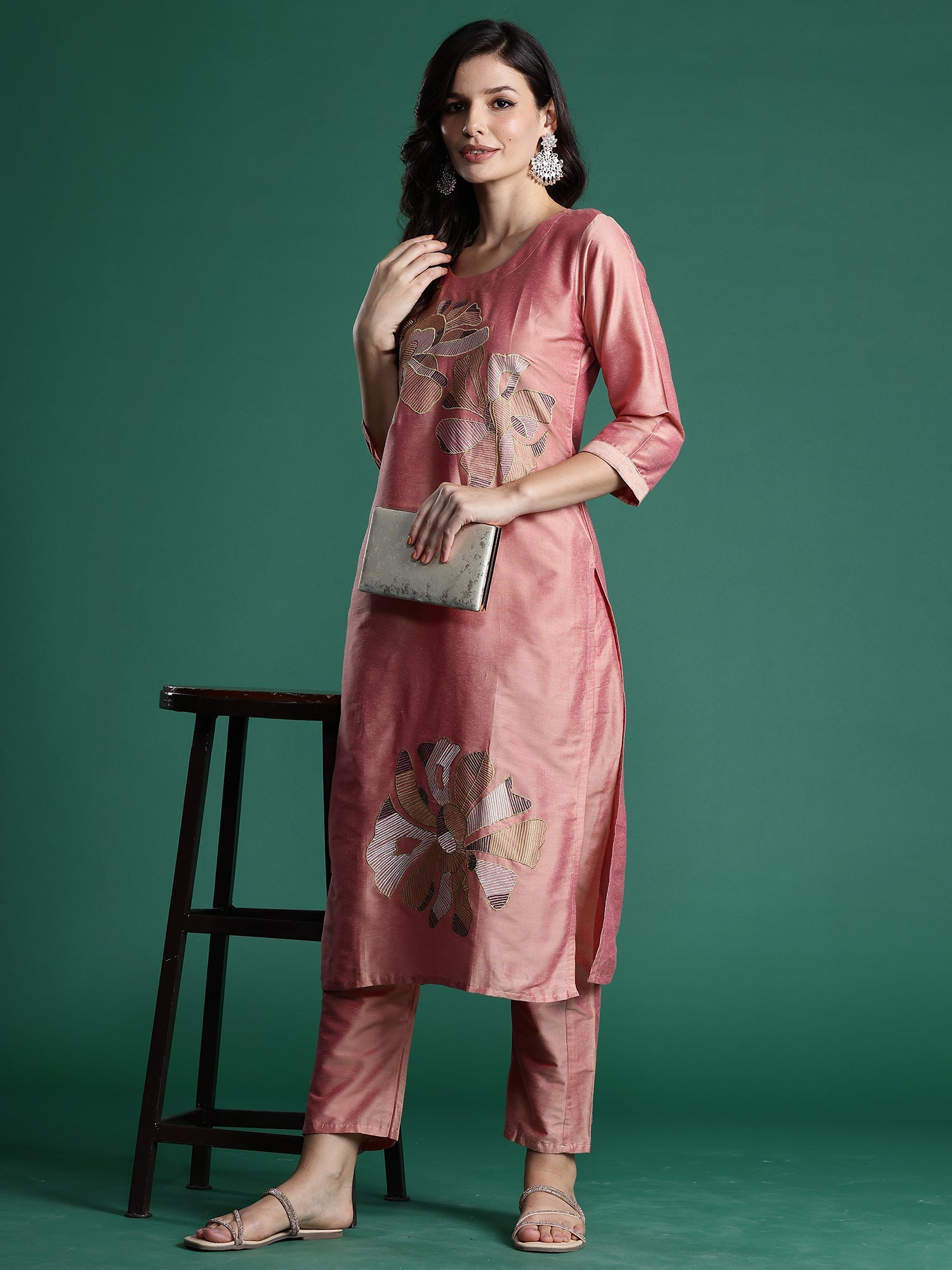 Women's Peach Silk Blend Kurta Set - Taantav