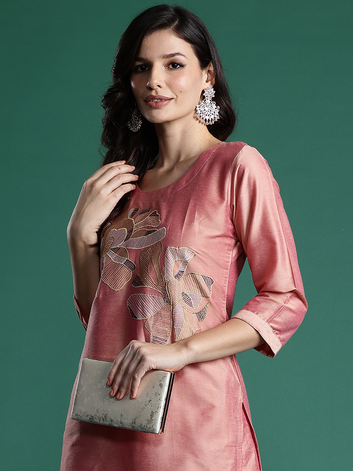 Women's Peach Silk Blend Kurta Set - Taantav