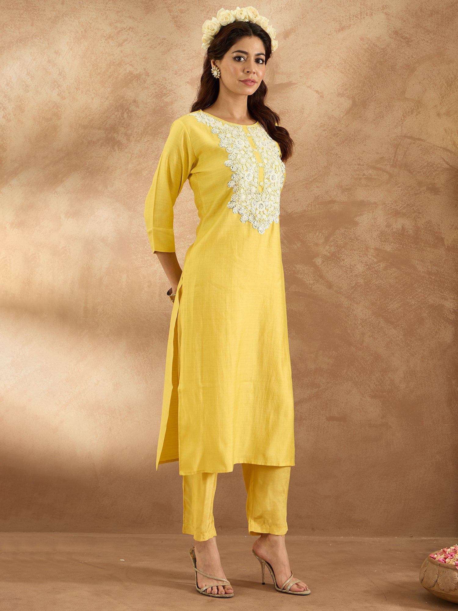 Women's Yellow Silk Blend Kurta Set - Taantav