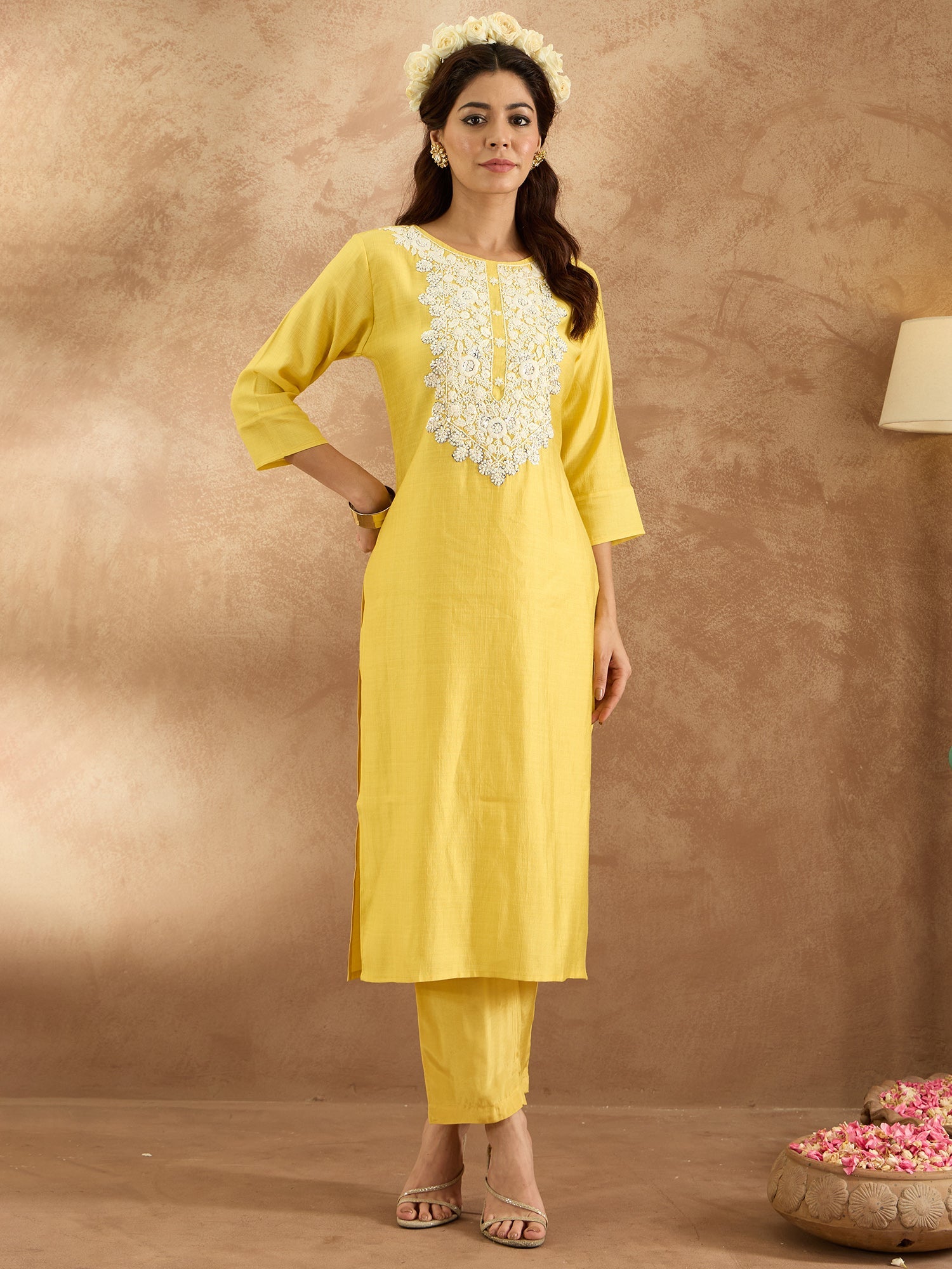 Women's Yellow Silk Blend Kurta Set - Taantav