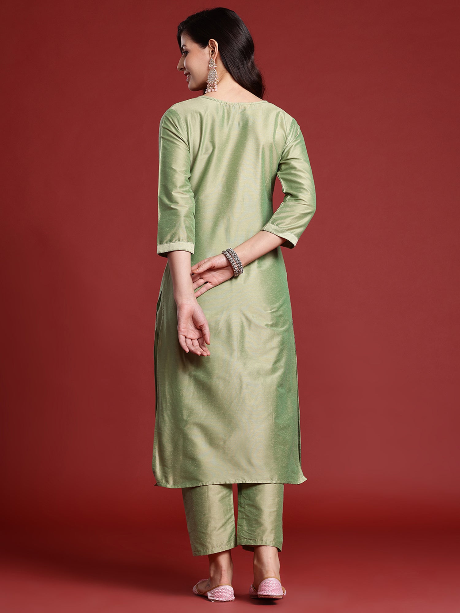 Women's Green Silk Blend Kurta Set - Taantav