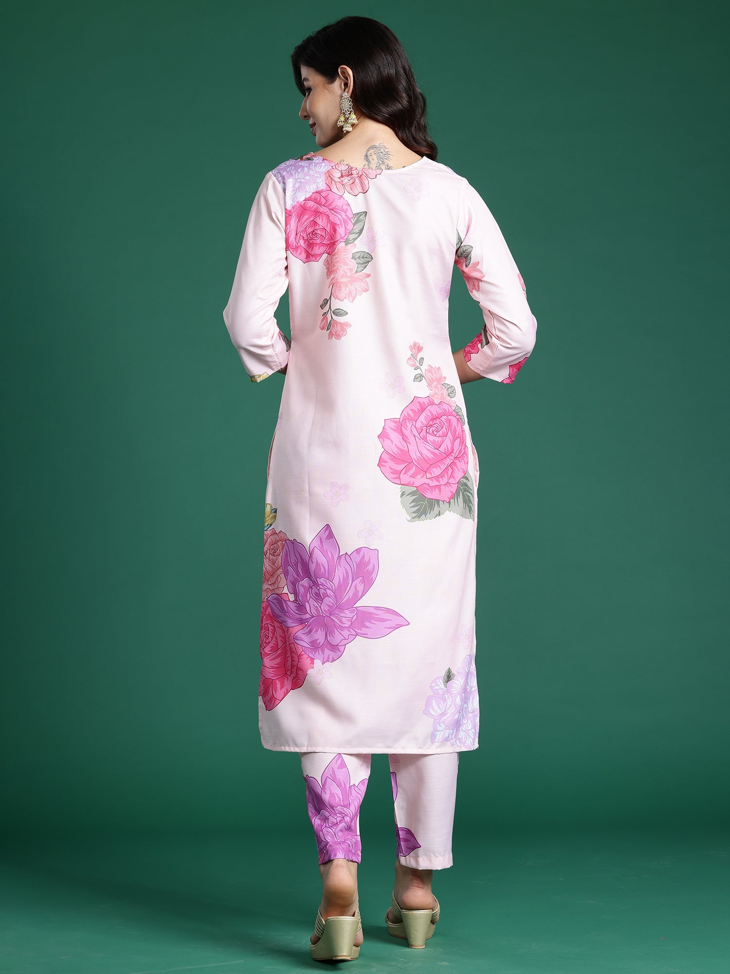 Women's Peach Cotton Blend Kurta Set - Taantav