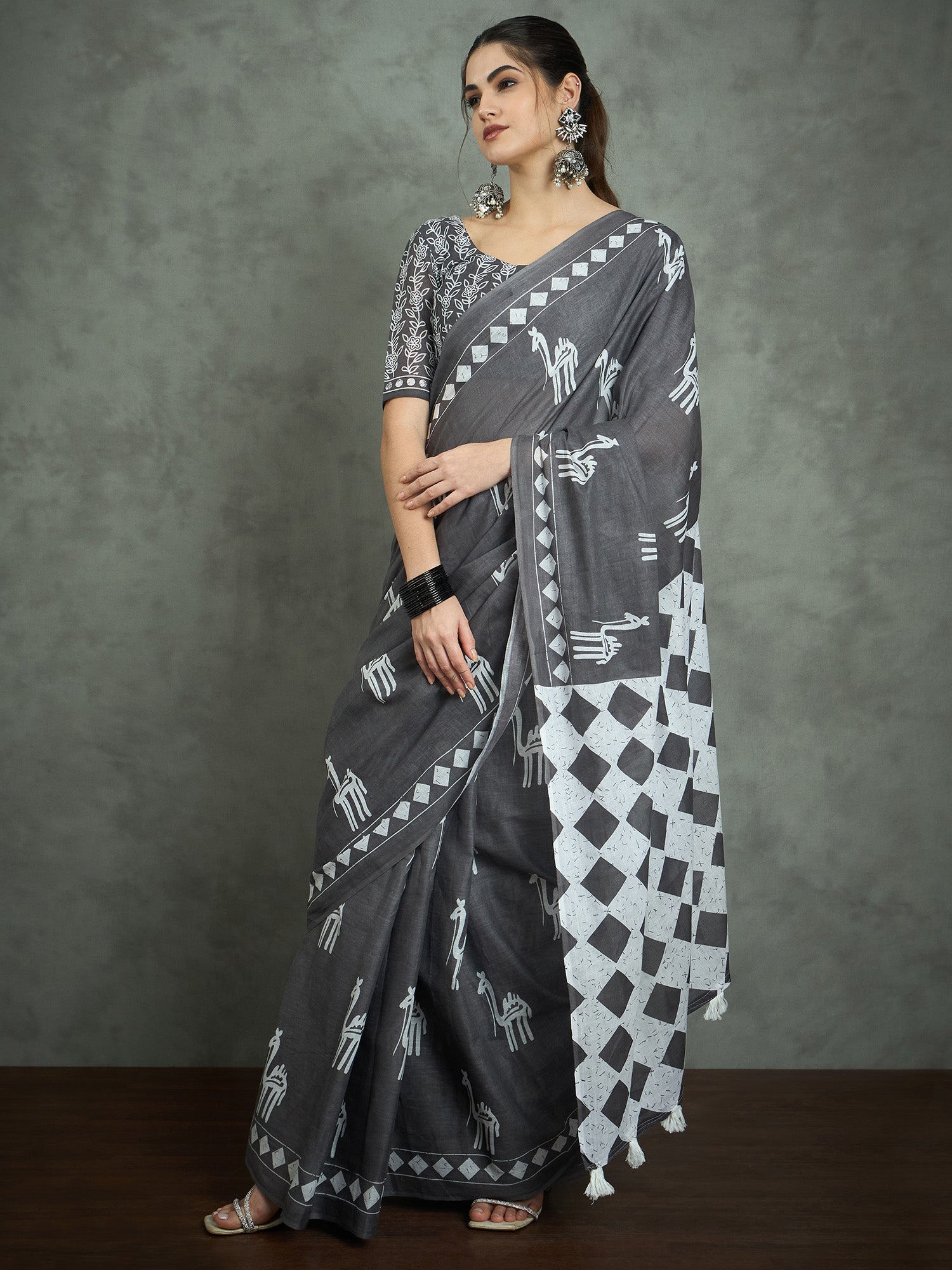 Color_Grey