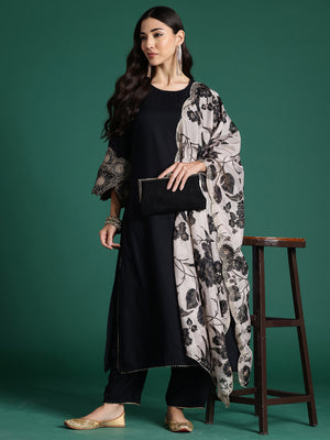 Color_Black