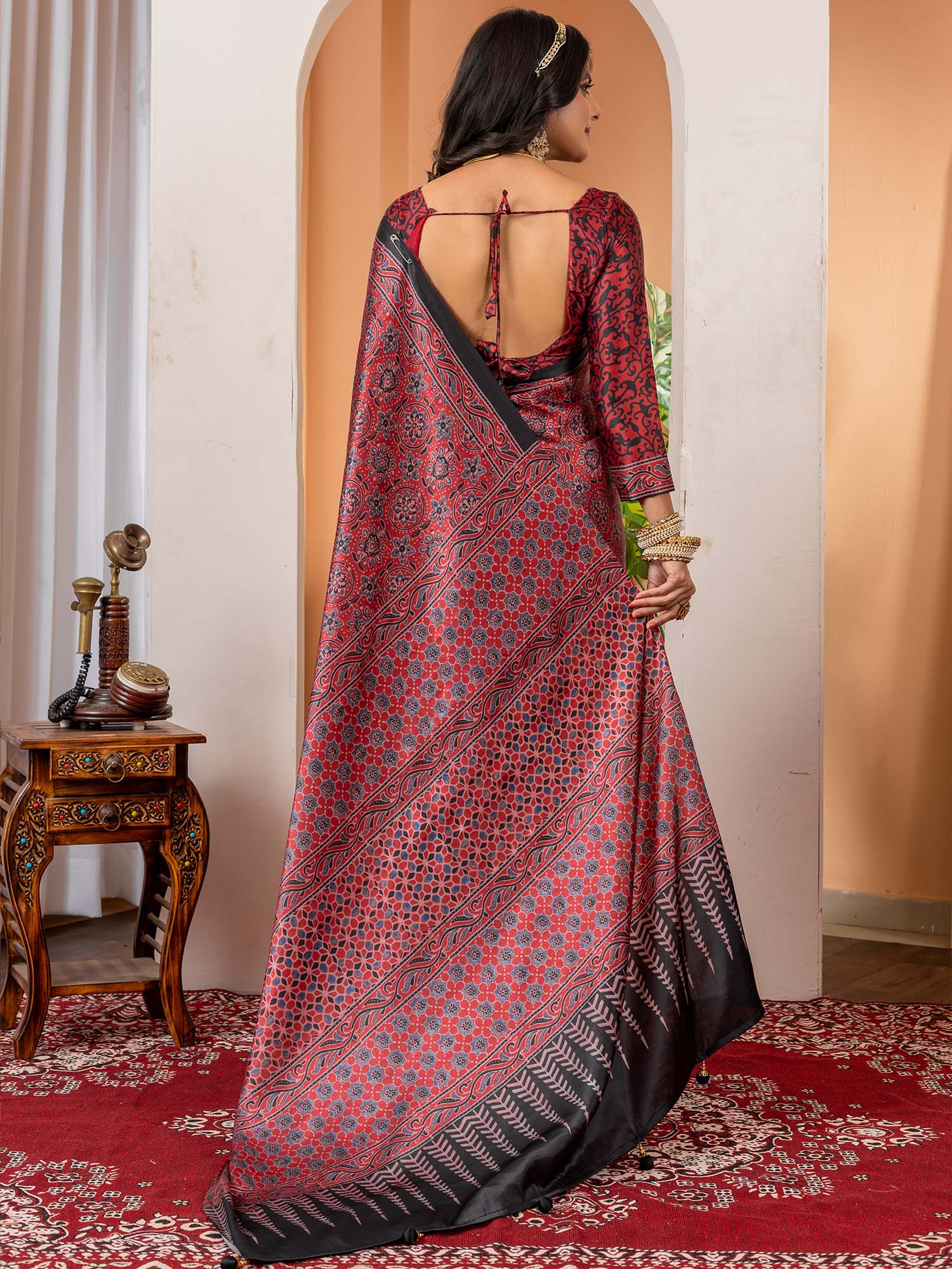 Color_Maroon