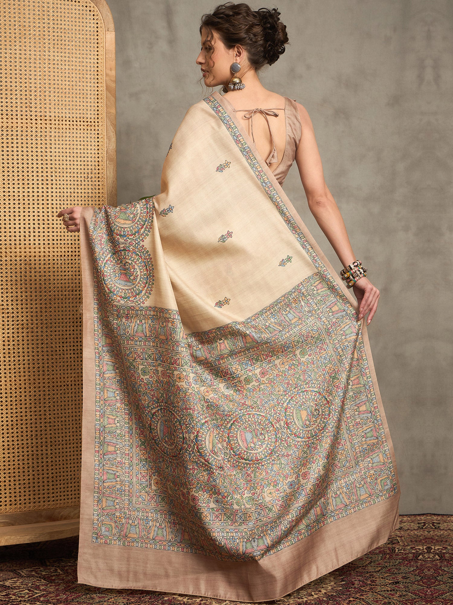 Color_Beige