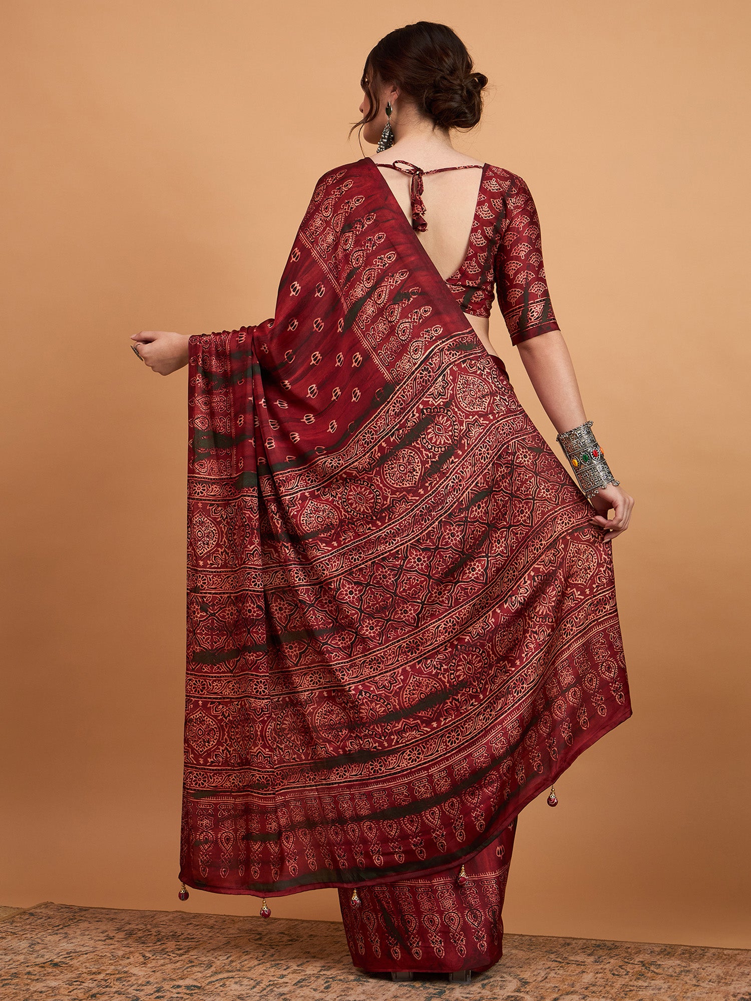 Color_Maroon
