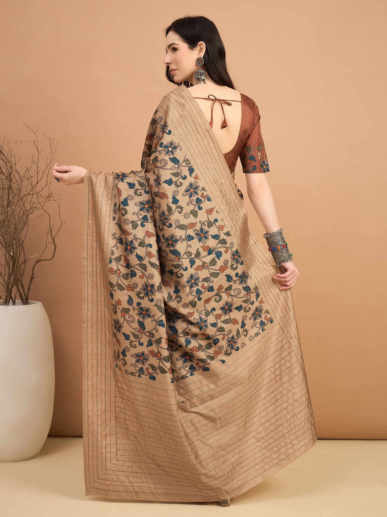 Color_Beige