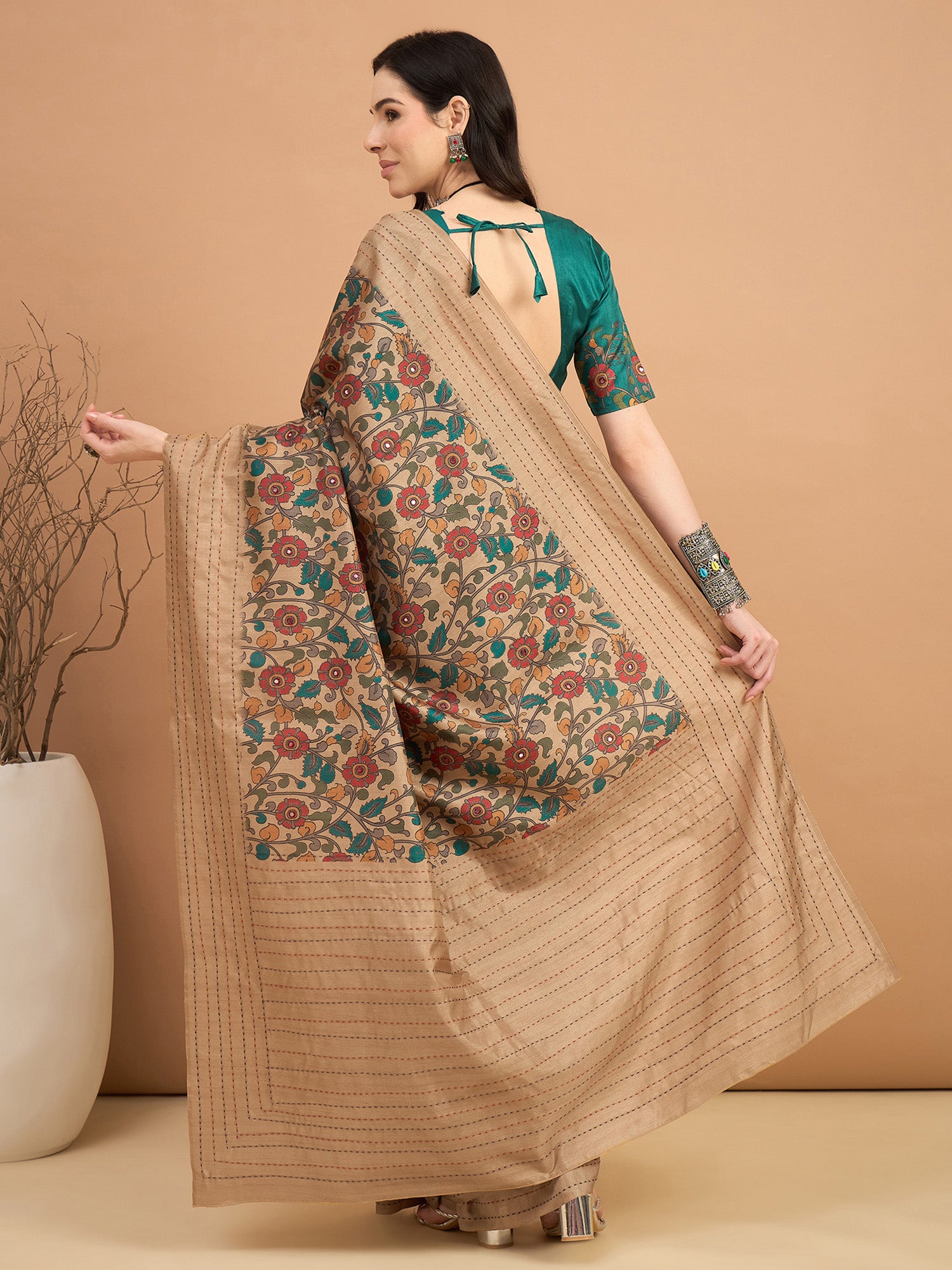 Color_Beige