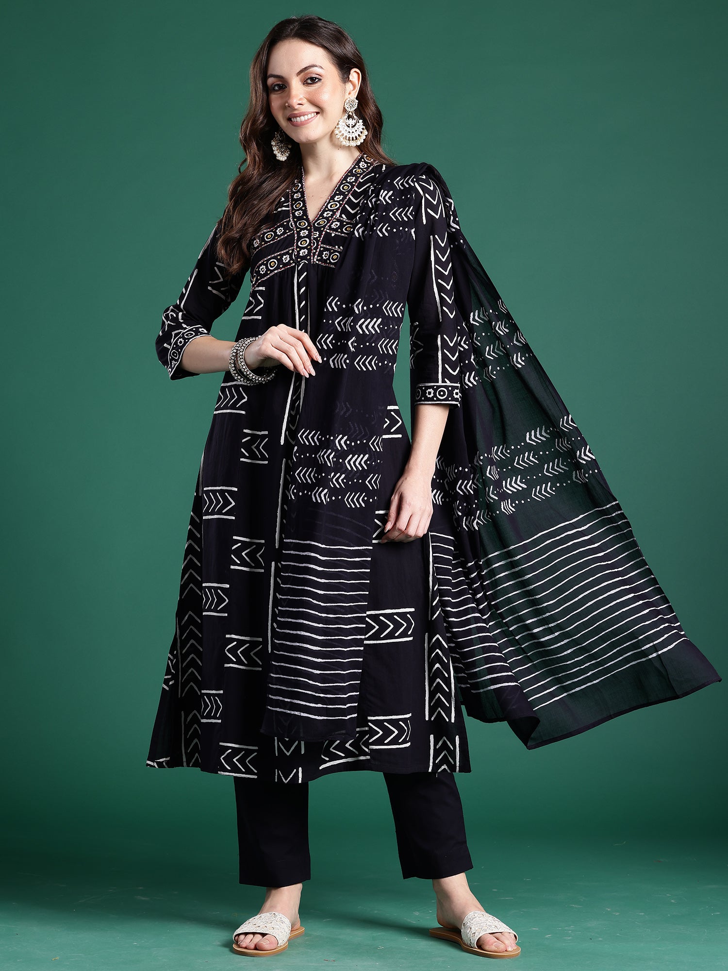 Color_Black