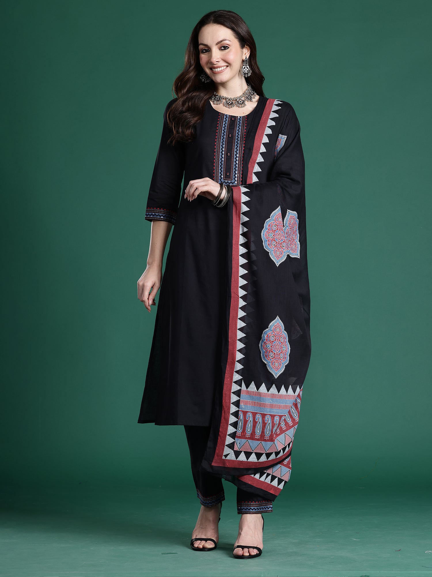 Color_Black