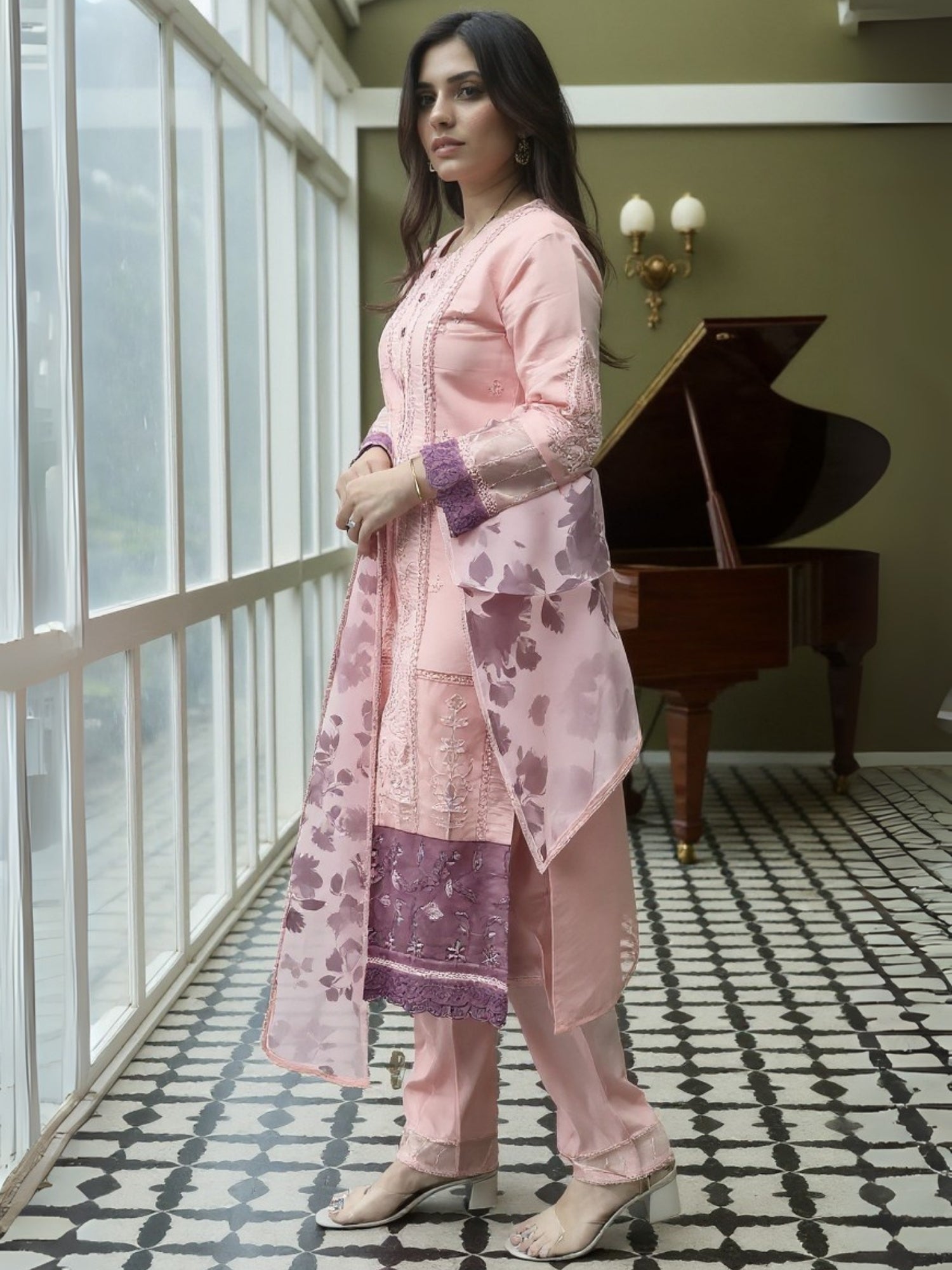 Color_Pink