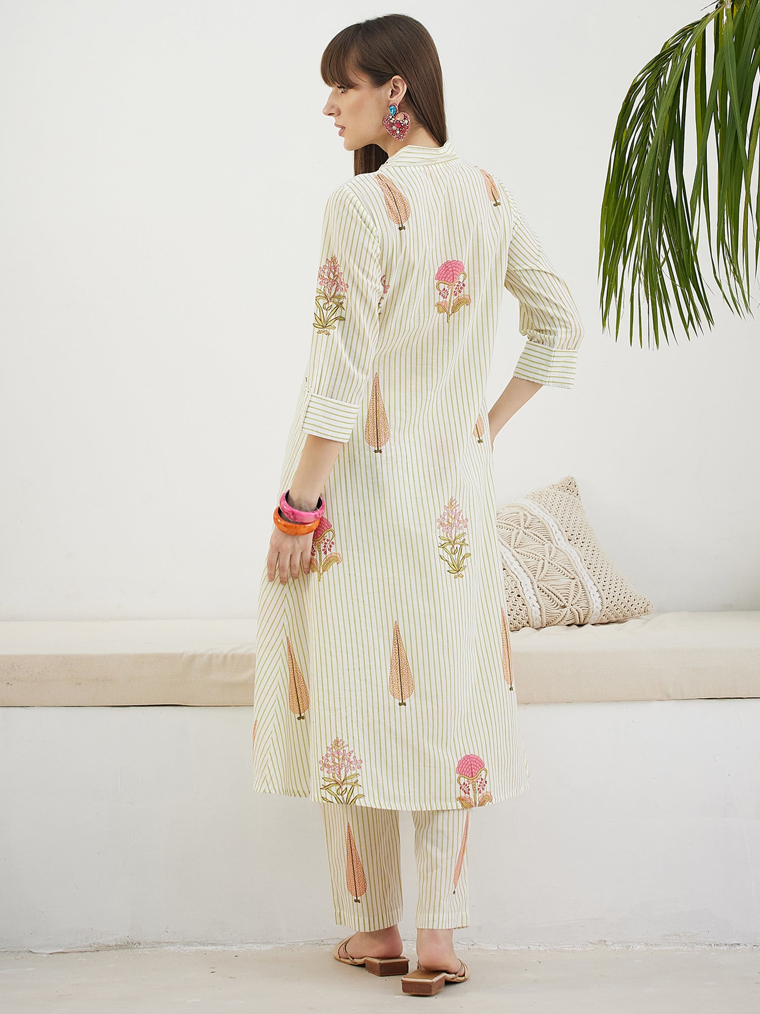 Color_Off White