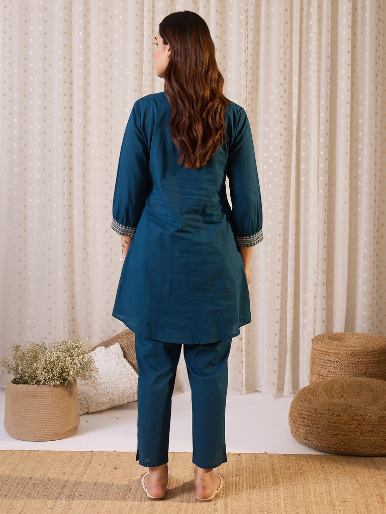 Color_Teal